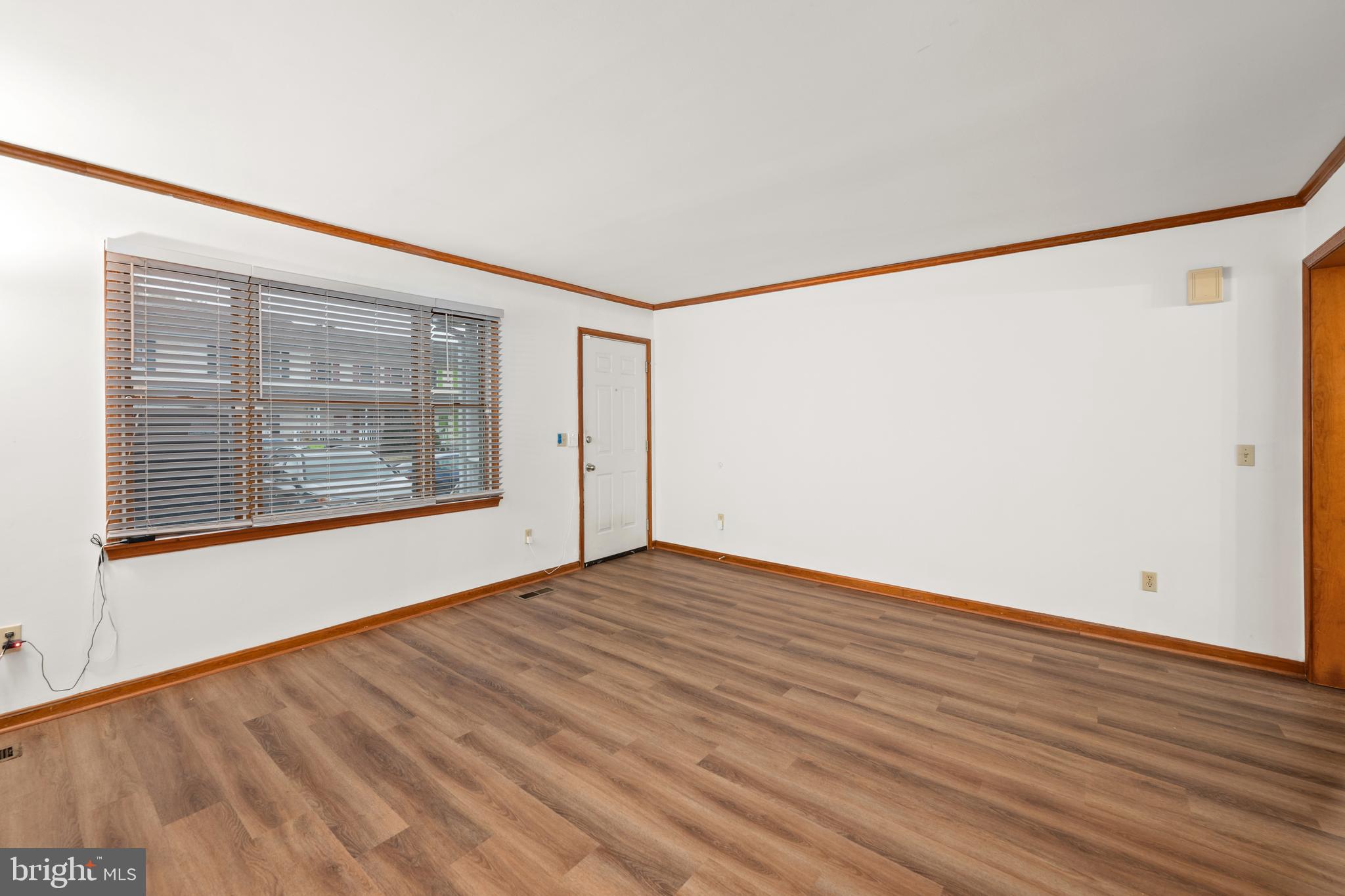 308 S SPINNAKER LANE