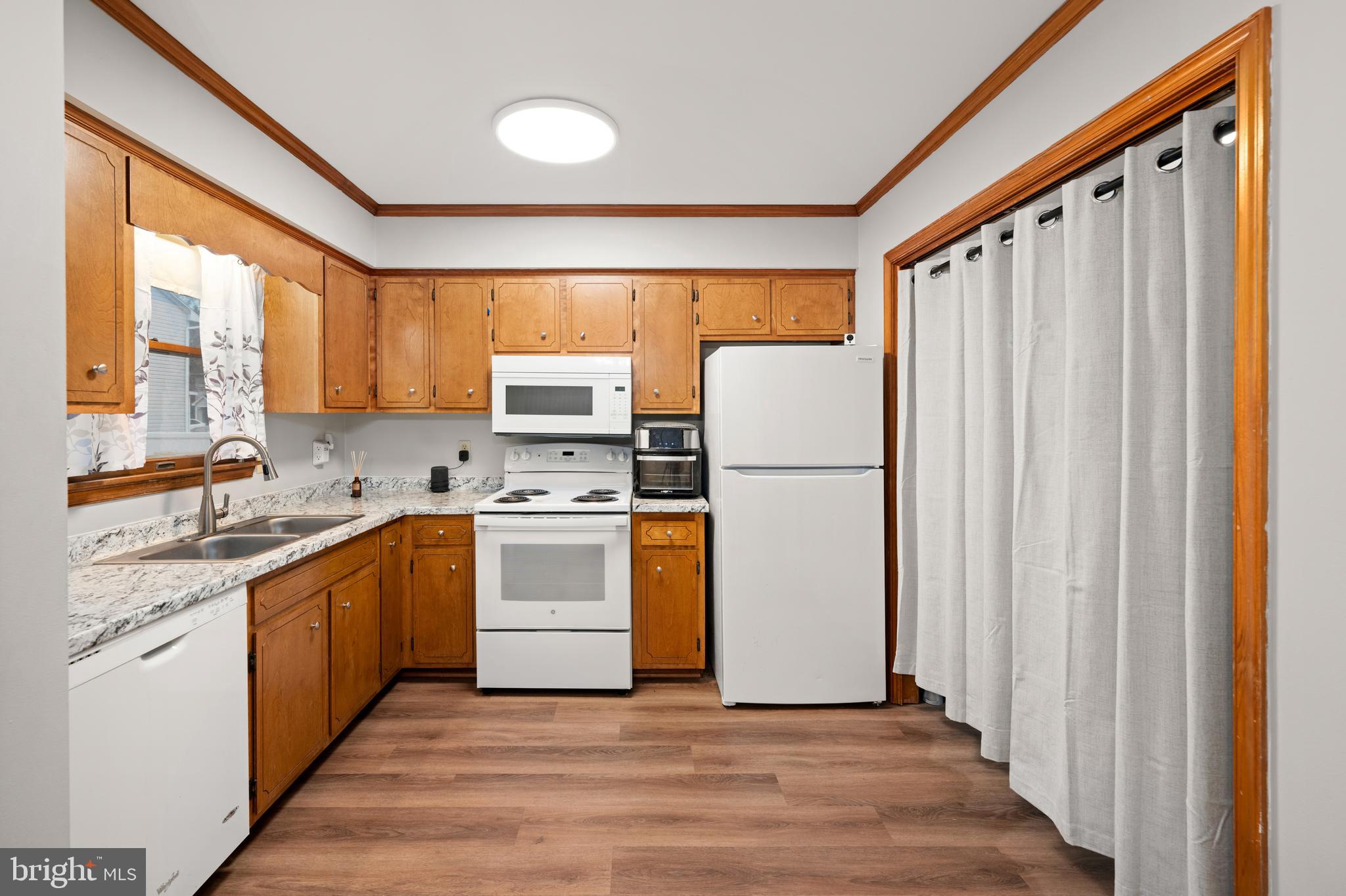 SHIPBUILDERS VILLAGE - Residential