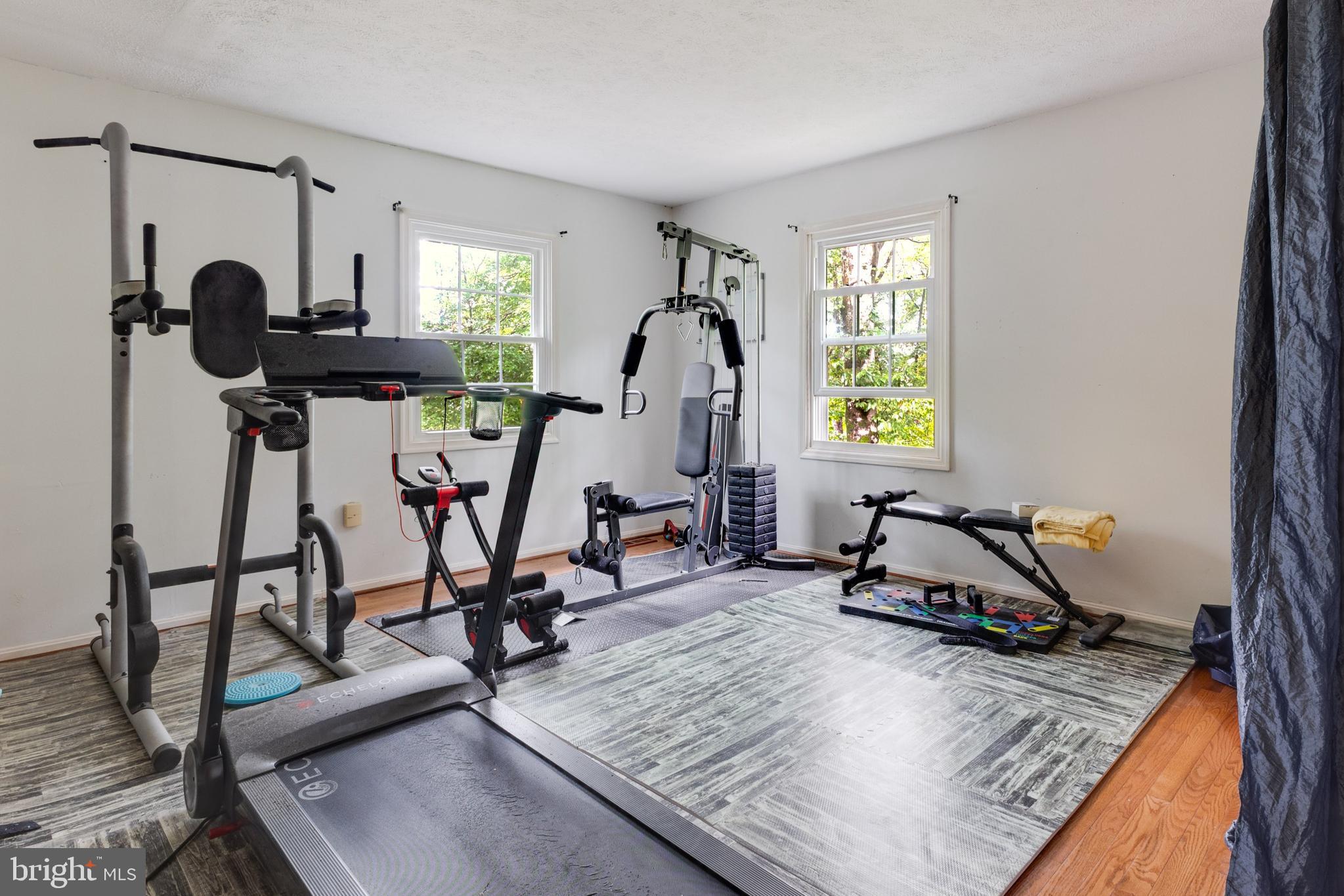 MOCKINGBIRD RIDGE - Residential