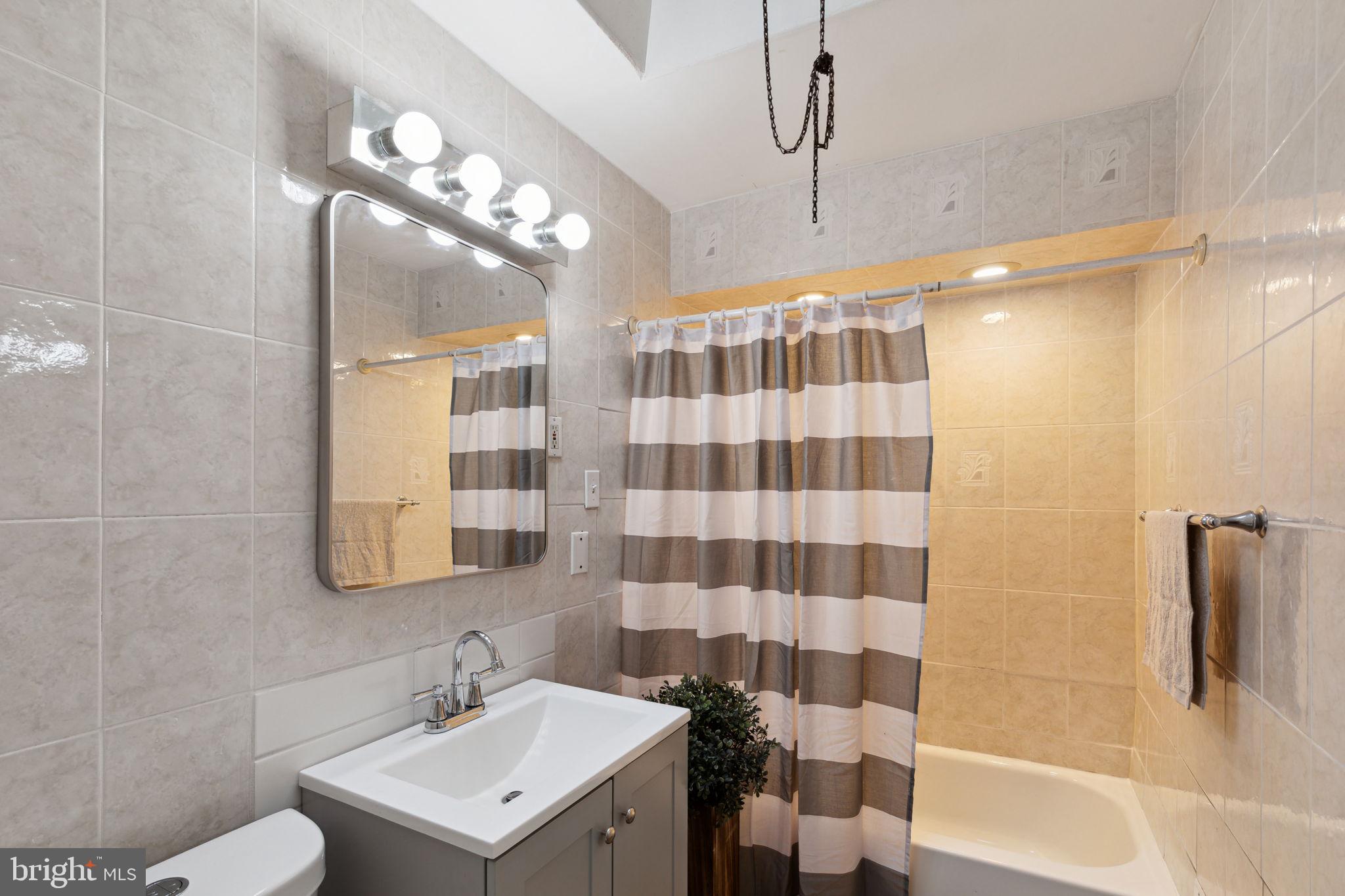 HOLMESBURG - Residential