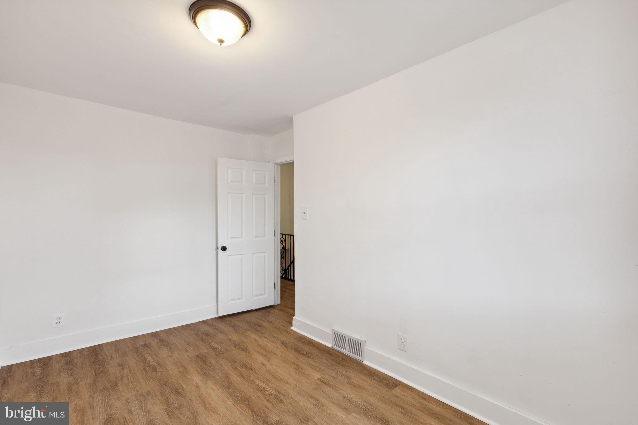 HOLMESBURG - Residential