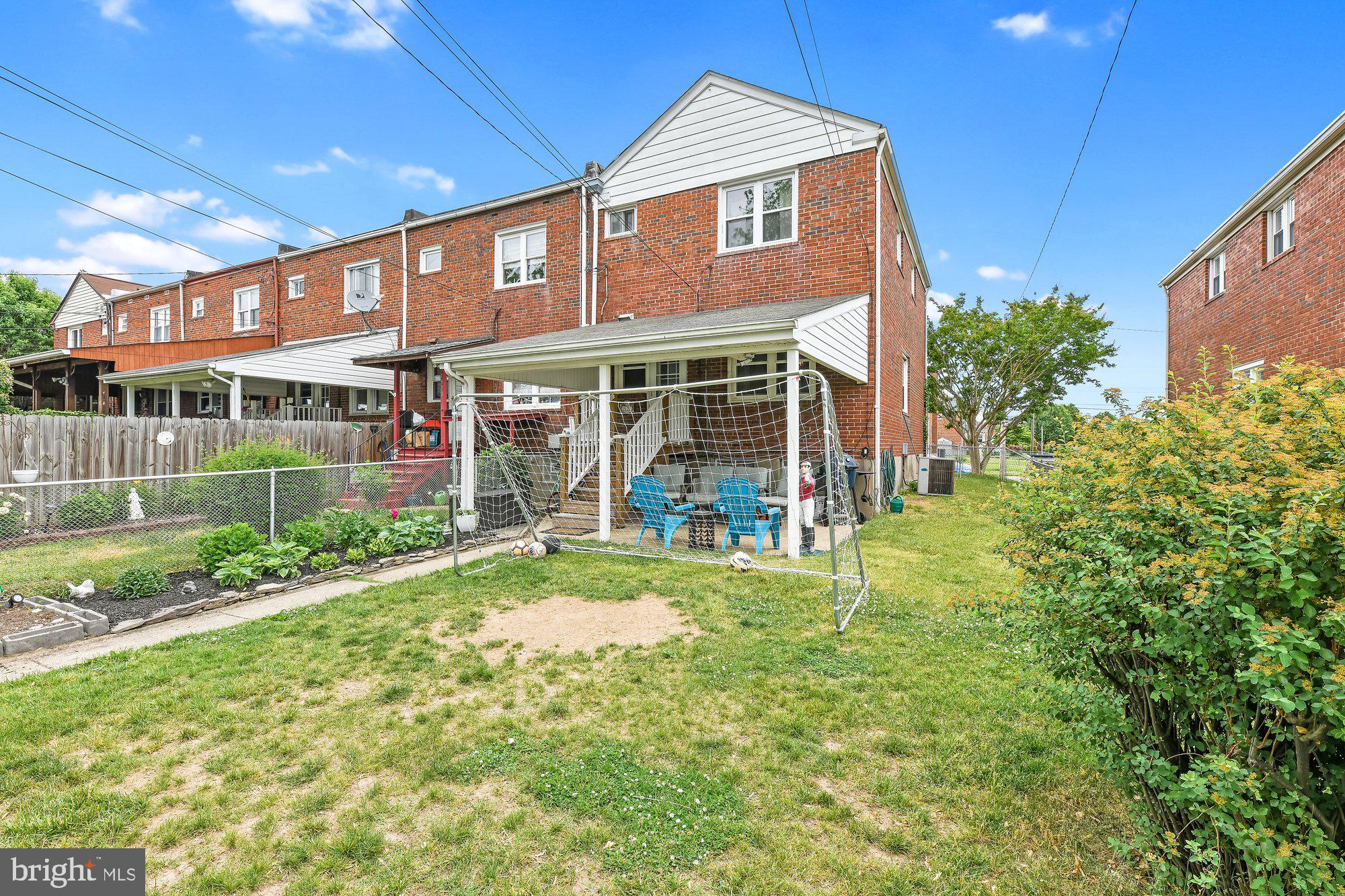 EASTFIELD - Residential