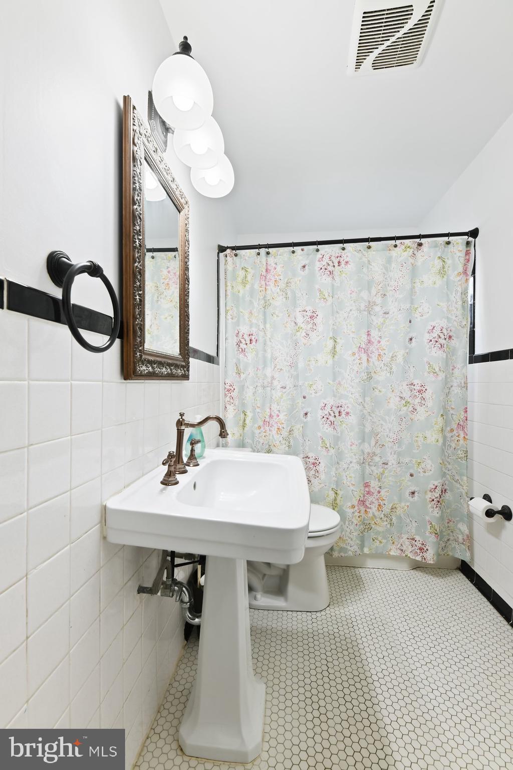 EASTFIELD - Residential