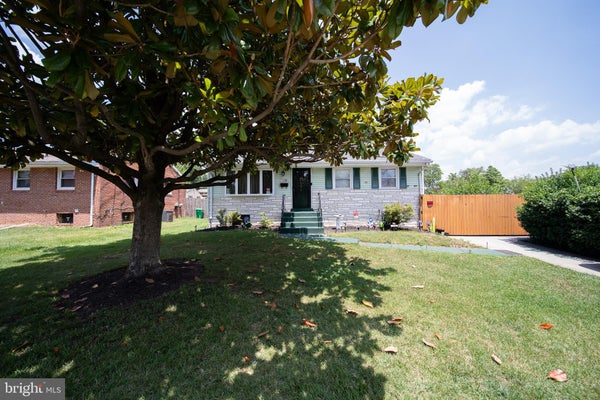 7126 E CEDAR ST, HYATTSVILLE, MD 20785 - Image 82209106e594040b1aed9fbd2ec1cabb/200963167