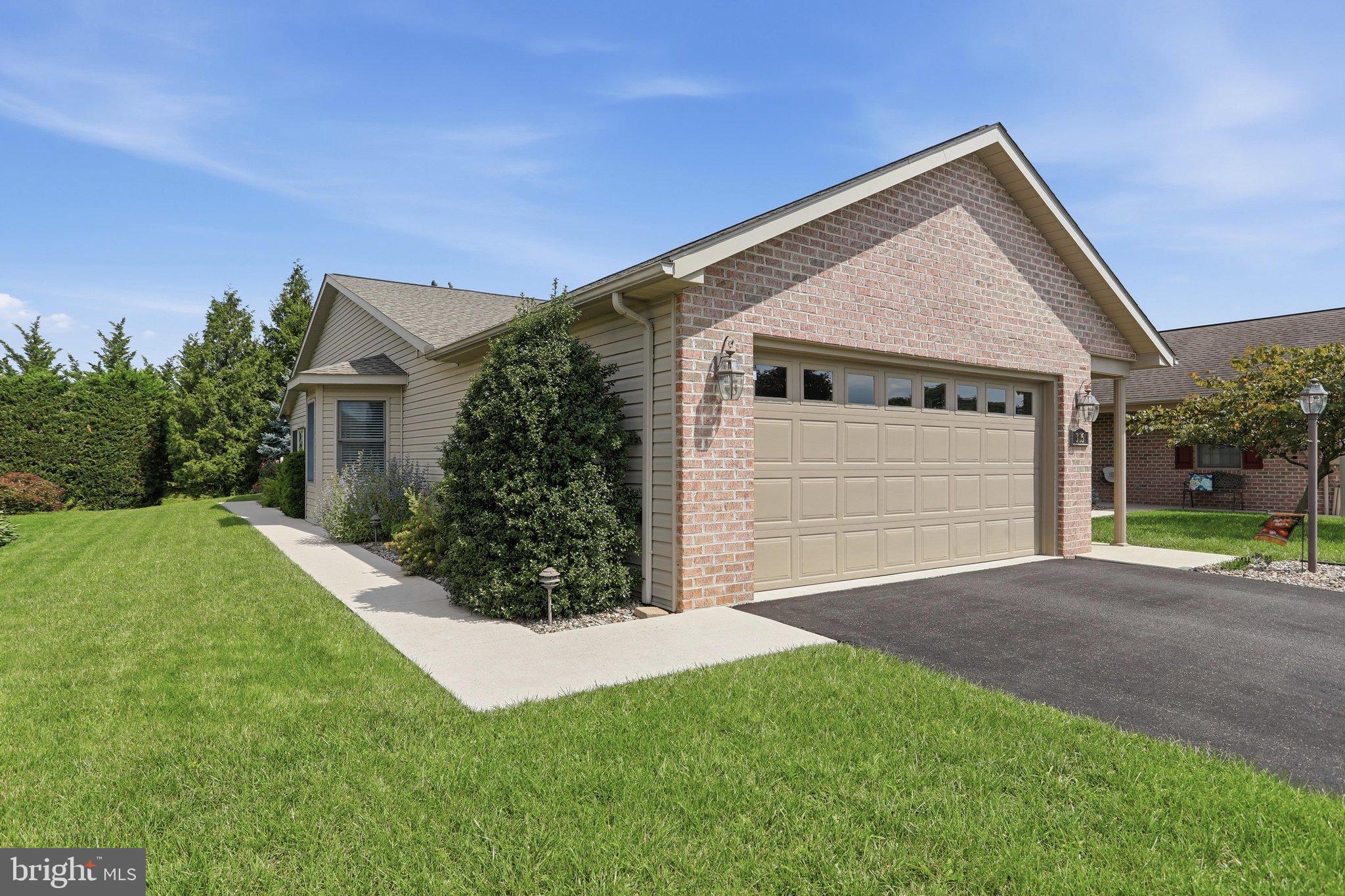305 SUNBROOK DRIVE