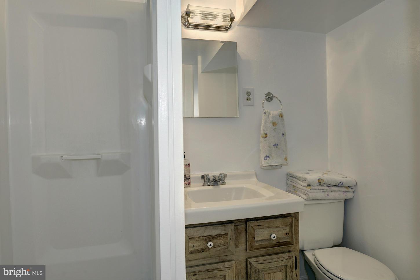 BROYHILL PARK - Residential