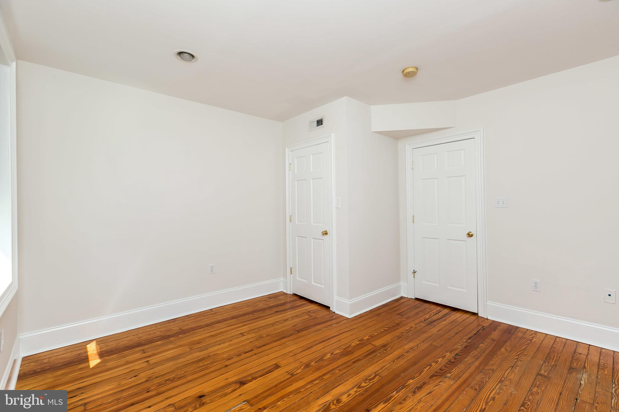 CHARLES VILLAGE - Residential