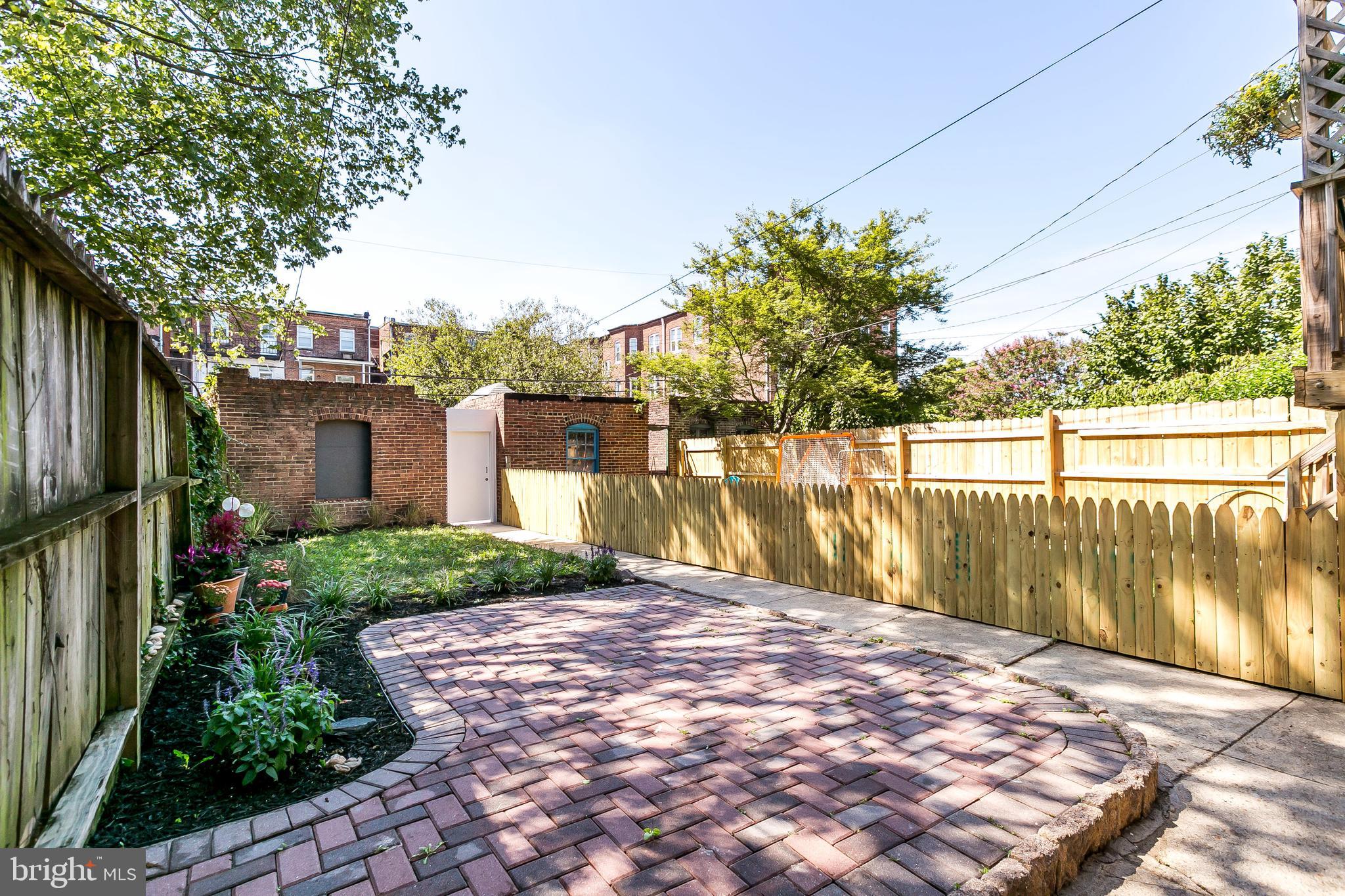 CHARLES VILLAGE - Residential