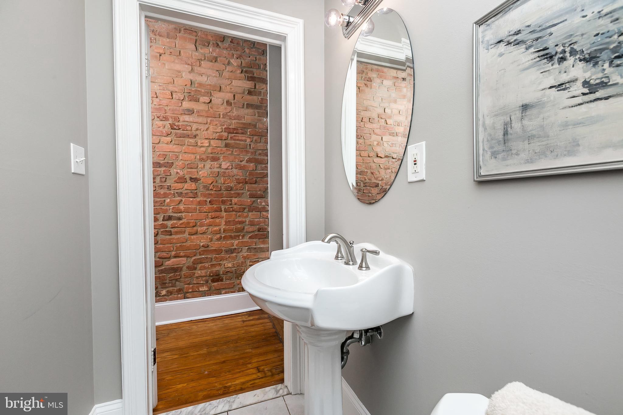 CHARLES VILLAGE - Residential