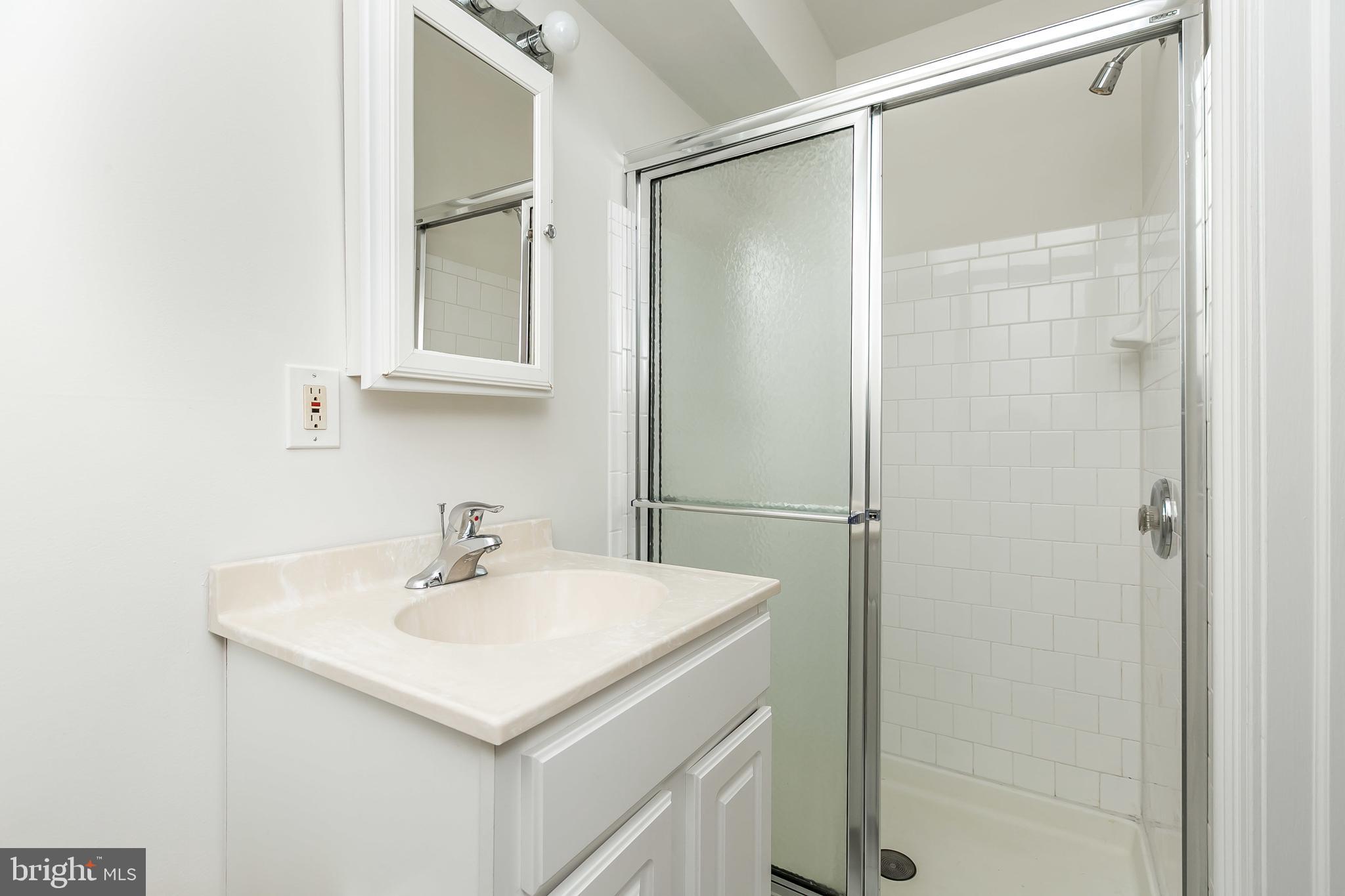 CHARLES VILLAGE - Residential