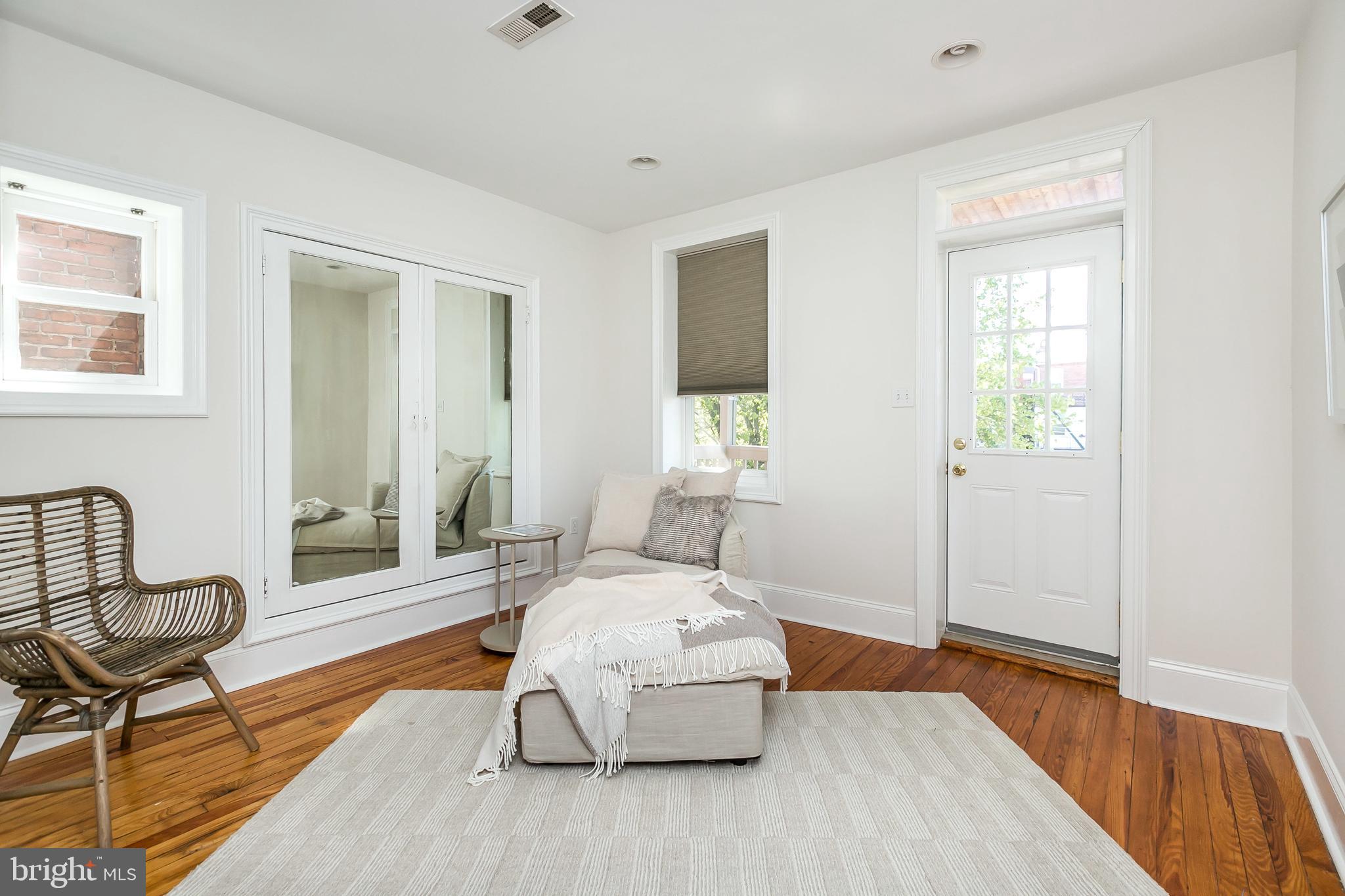 CHARLES VILLAGE - Residential