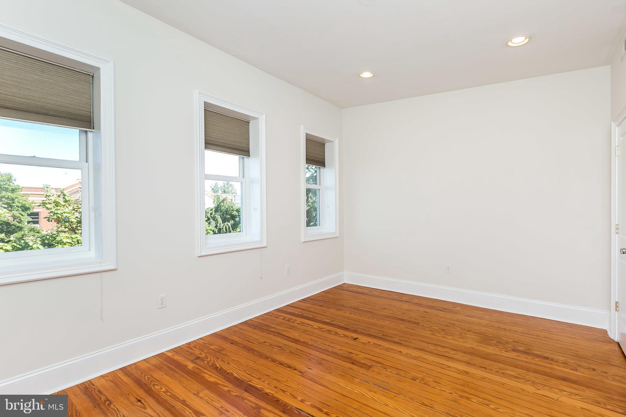 CHARLES VILLAGE - Residential