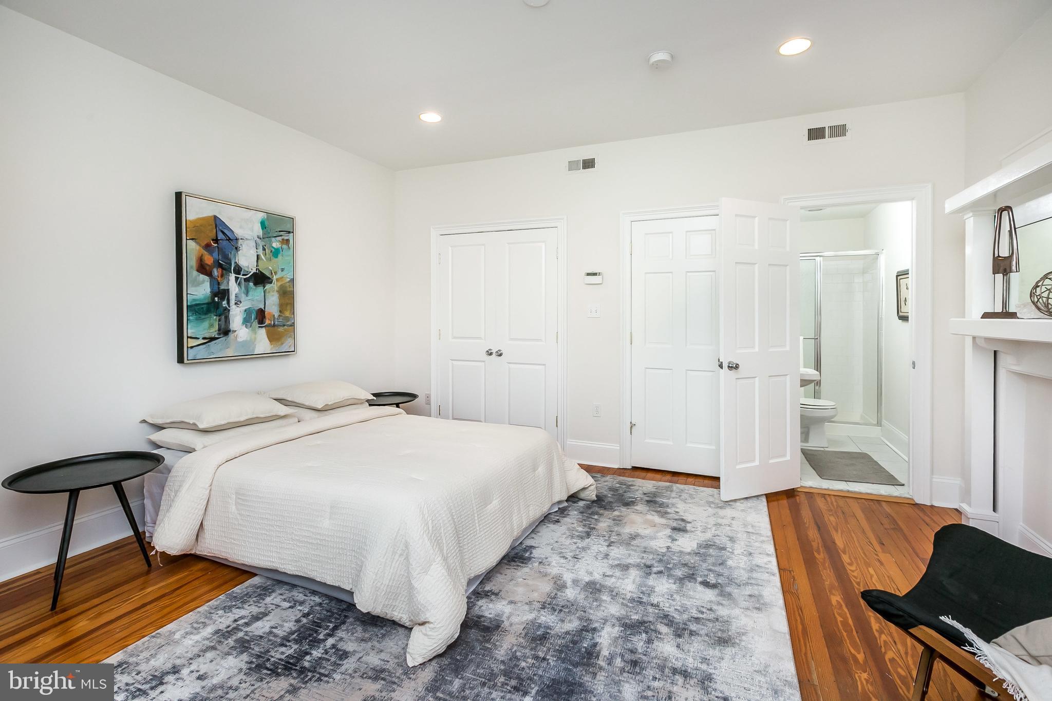 CHARLES VILLAGE - Residential