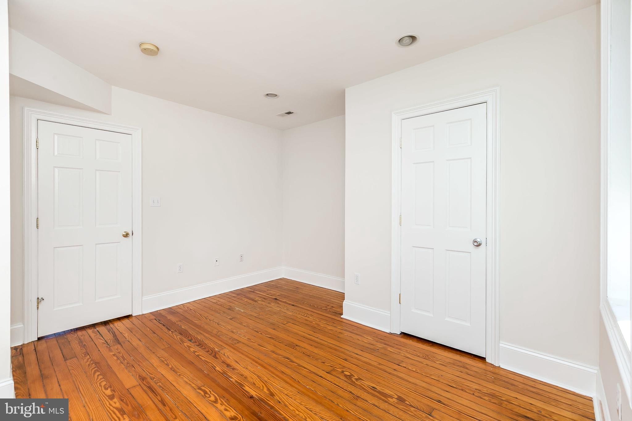 CHARLES VILLAGE - Residential