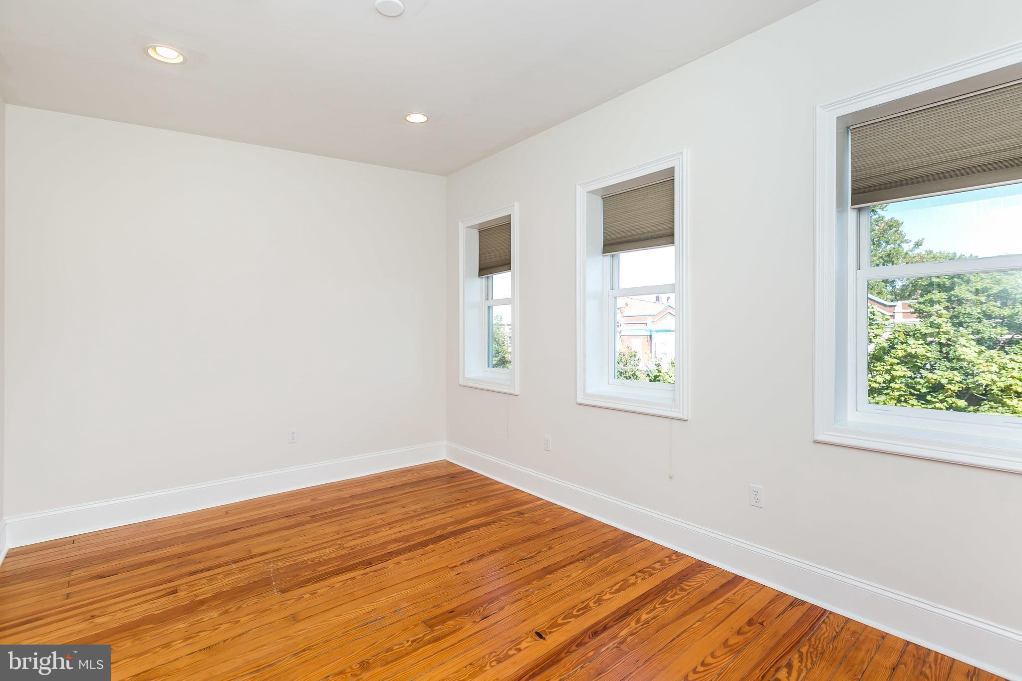 CHARLES VILLAGE - Residential