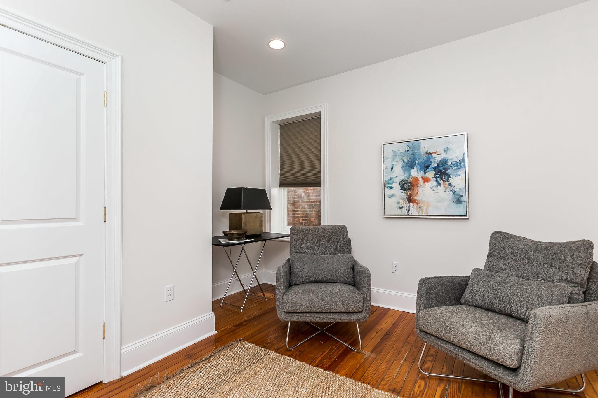 CHARLES VILLAGE - Residential