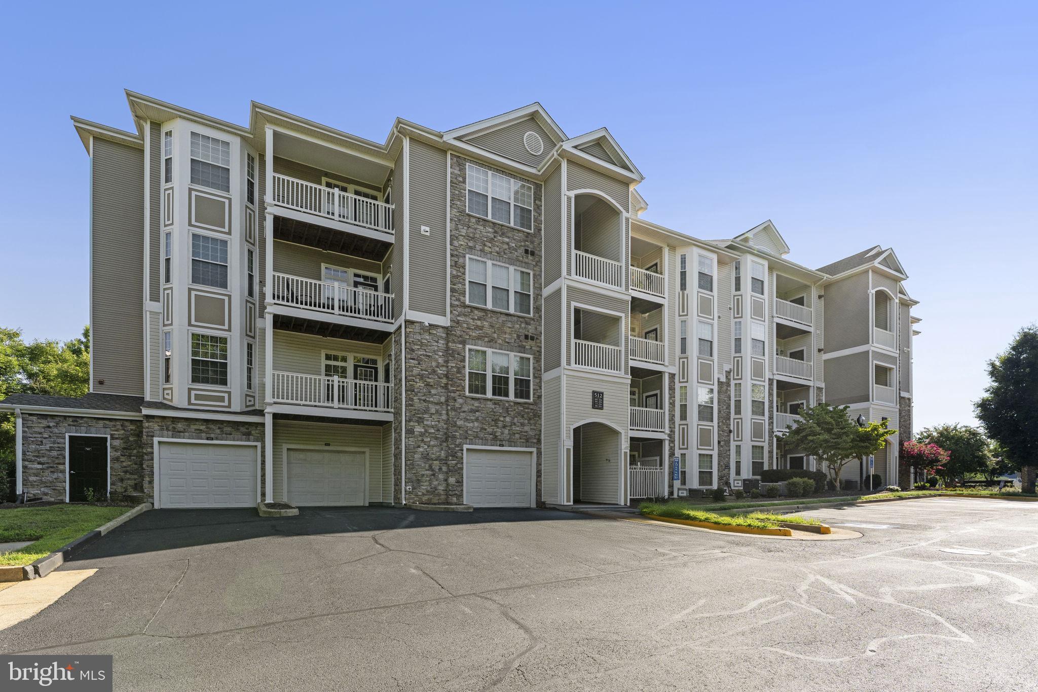 512 SUNSET VIEW TERRACE SE 204
