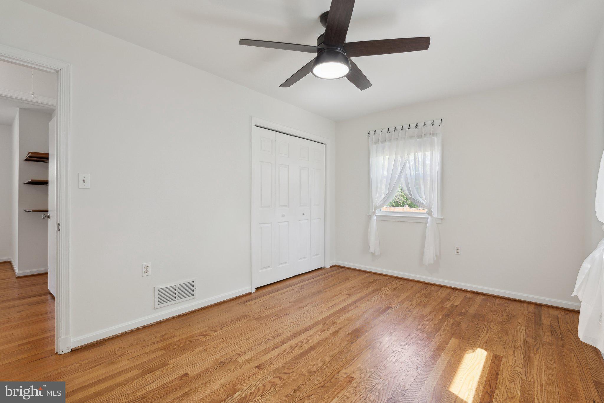 HILLWOOD ESTATES - Residential