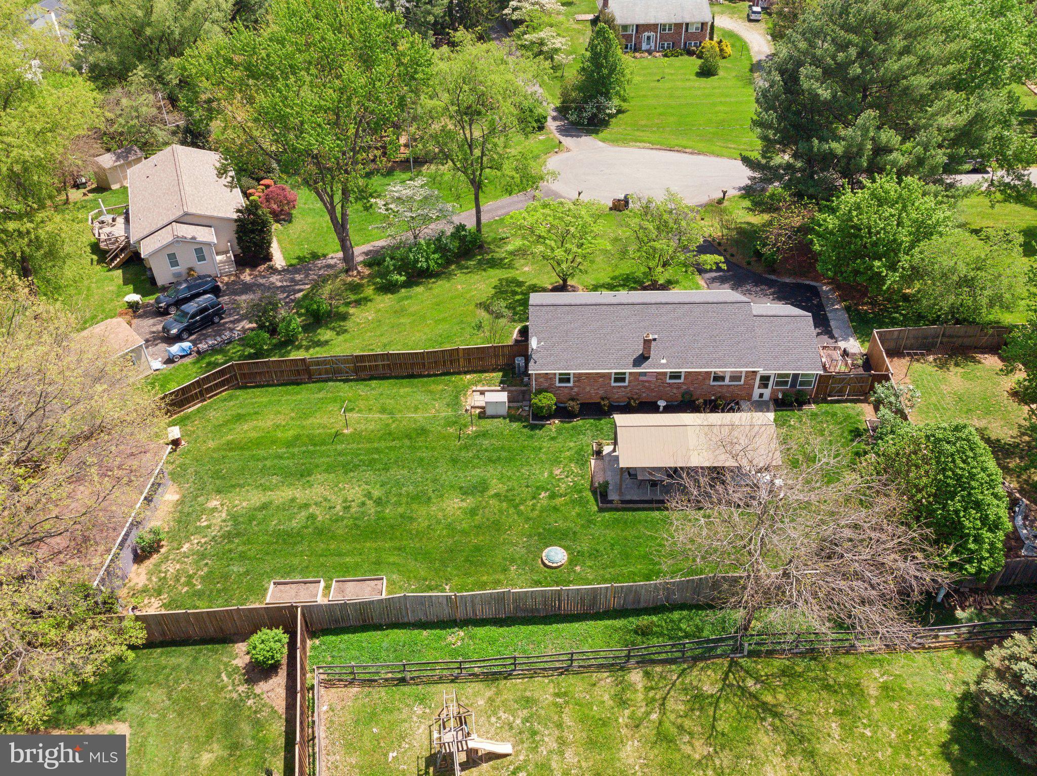 HILLWOOD ESTATES - Residential