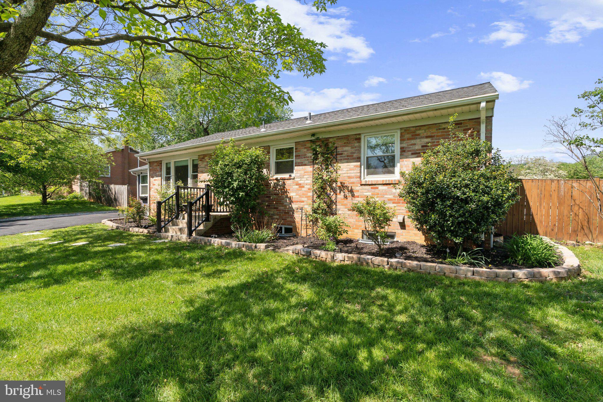 HILLWOOD ESTATES - Residential