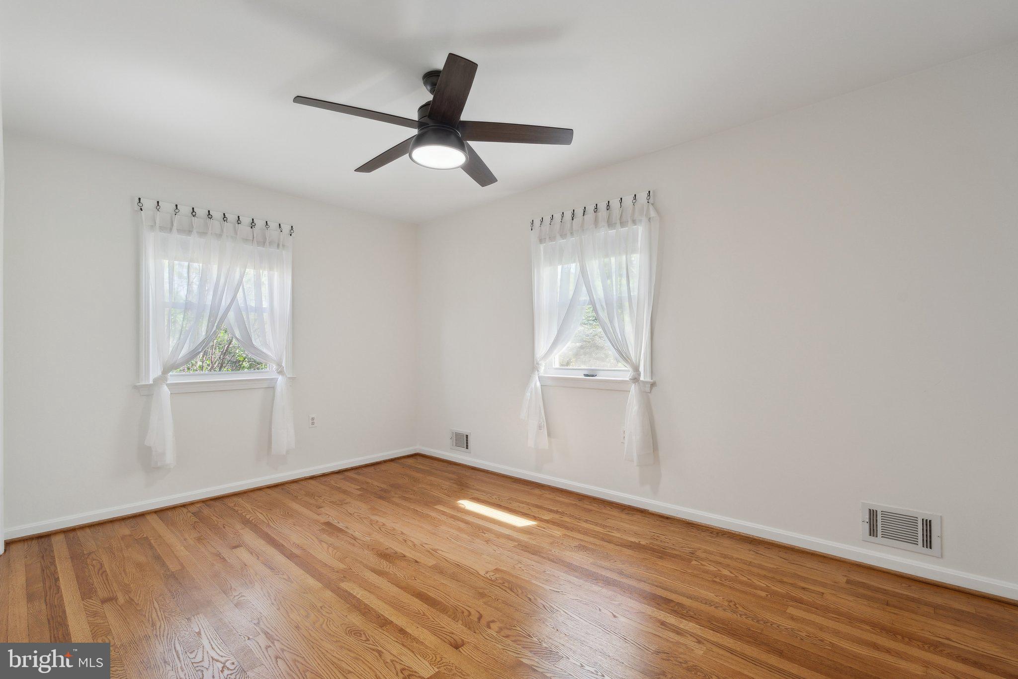 HILLWOOD ESTATES - Residential