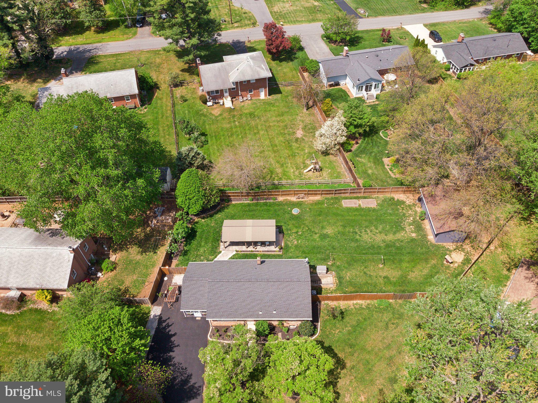 HILLWOOD ESTATES - Residential