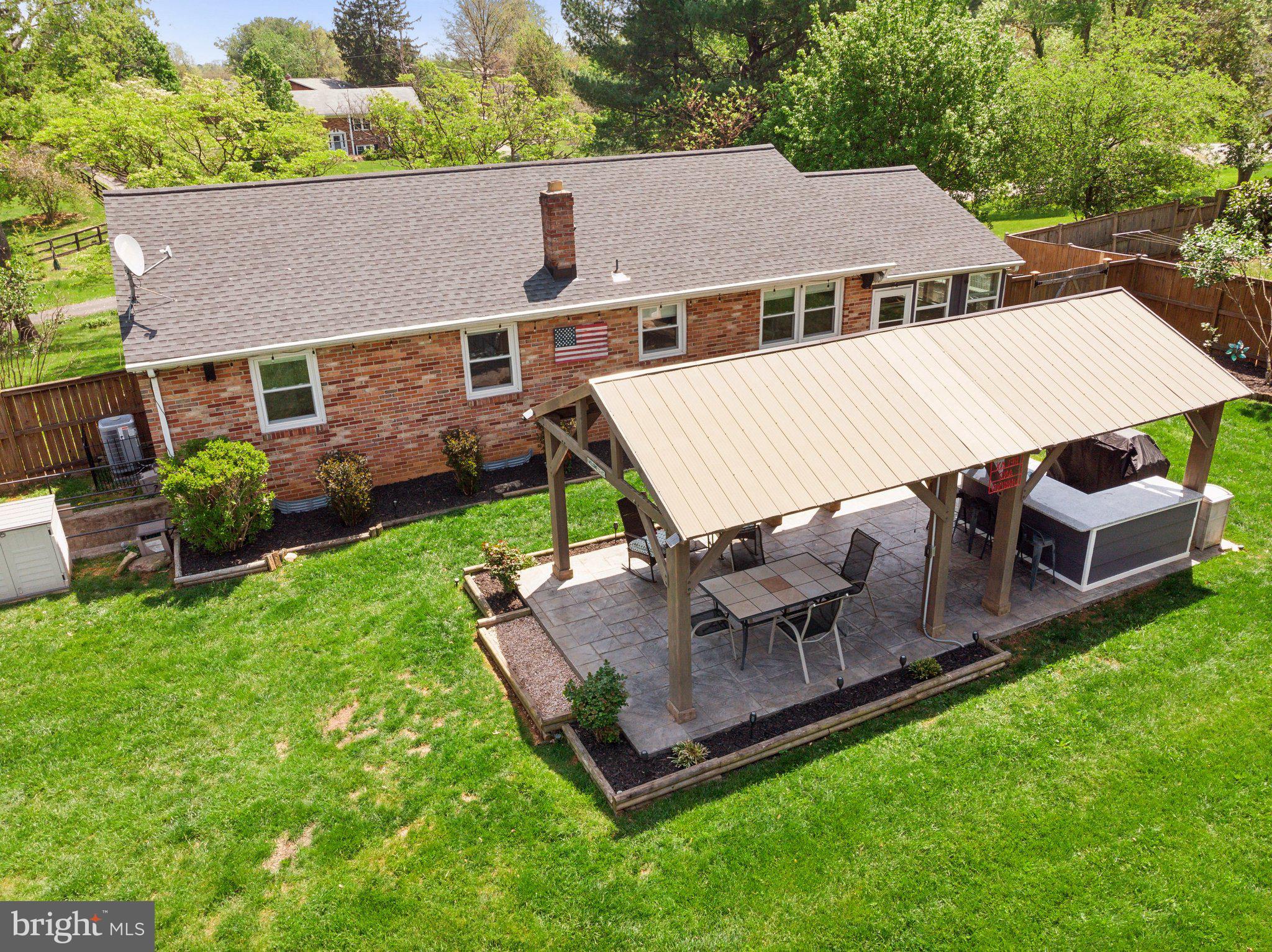 HILLWOOD ESTATES - Residential