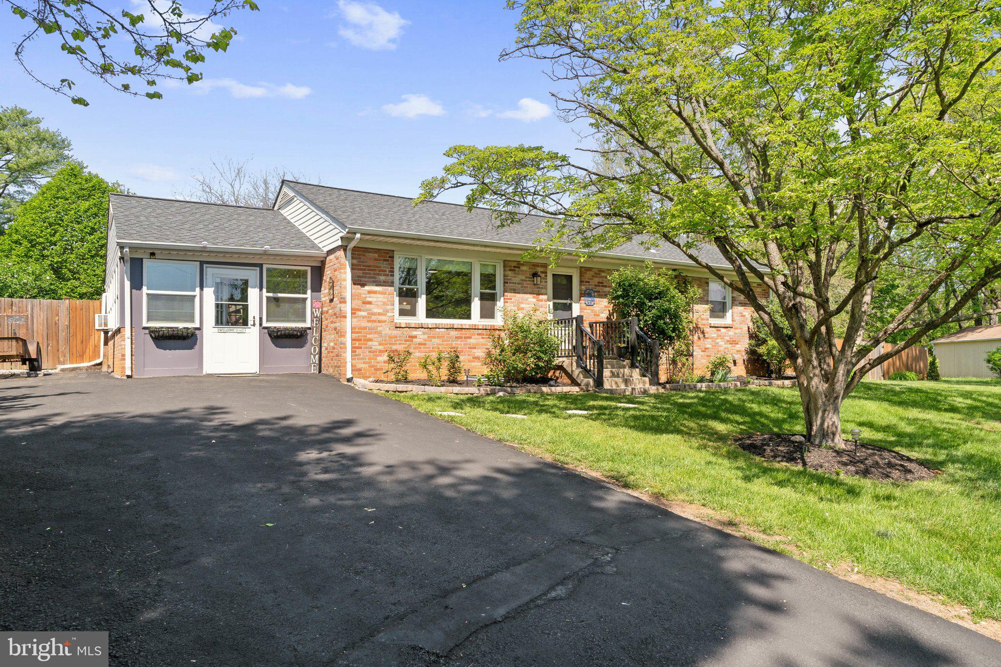 HILLWOOD ESTATES - Residential