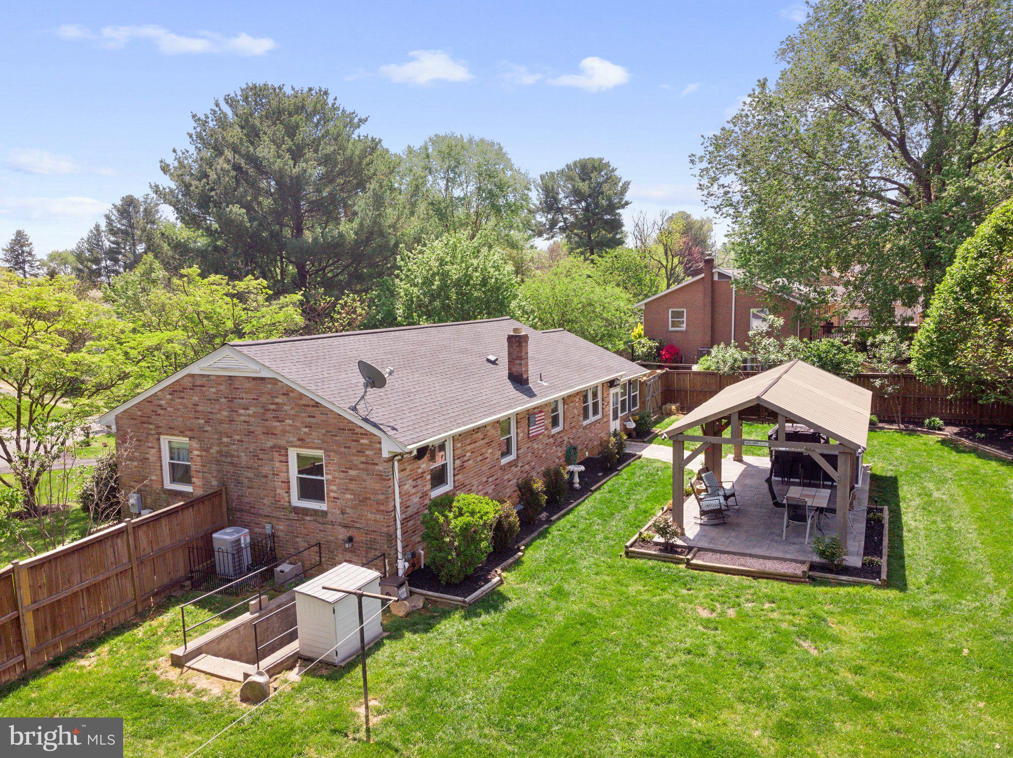 HILLWOOD ESTATES - Residential