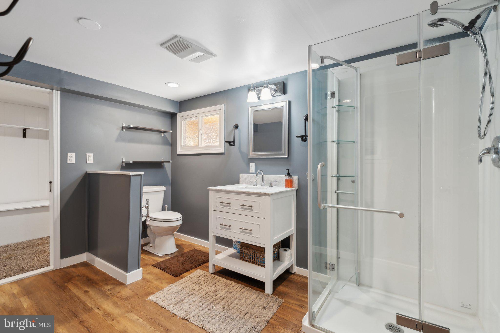 HILLWOOD ESTATES - Residential