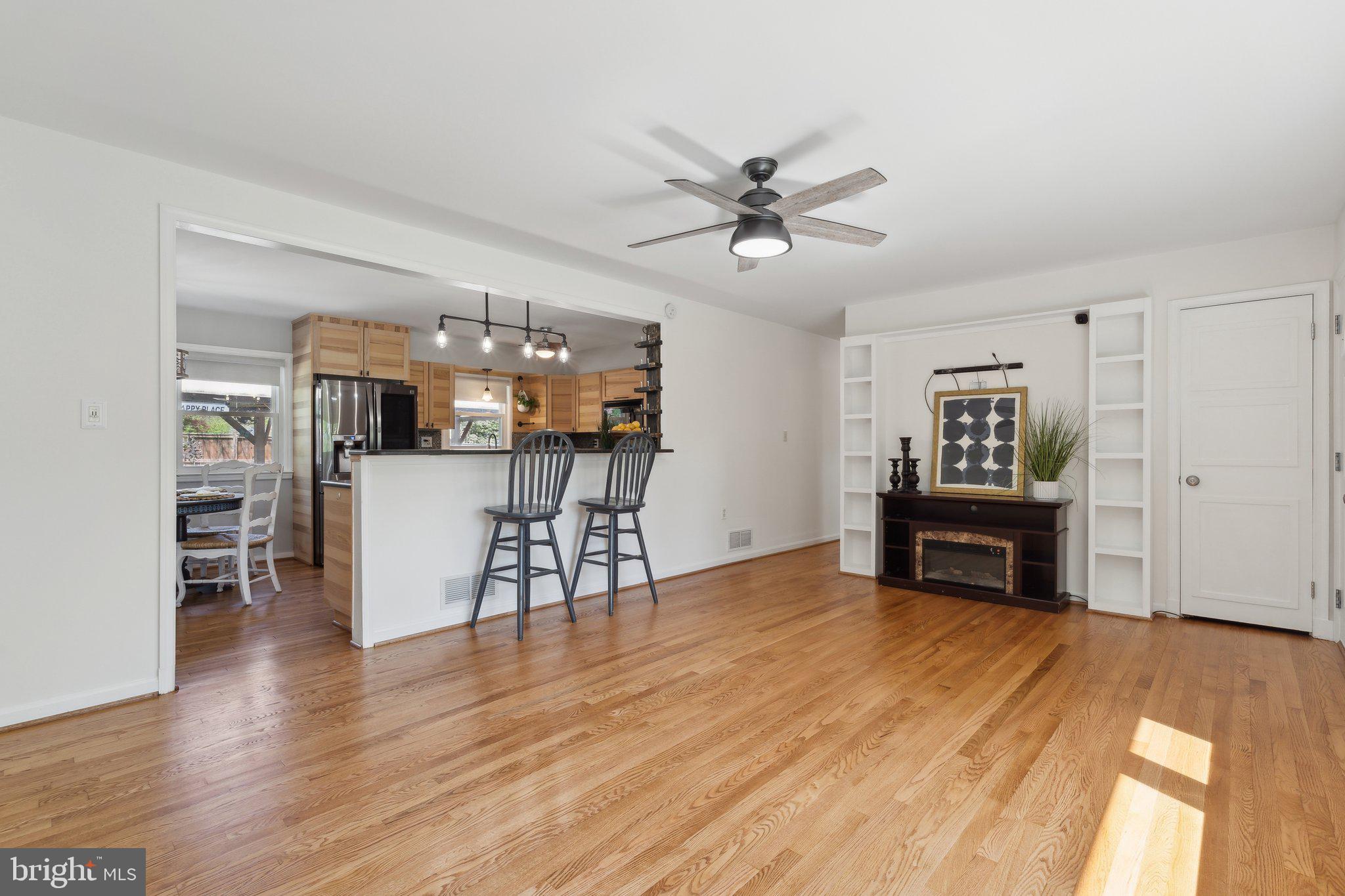 HILLWOOD ESTATES - Residential