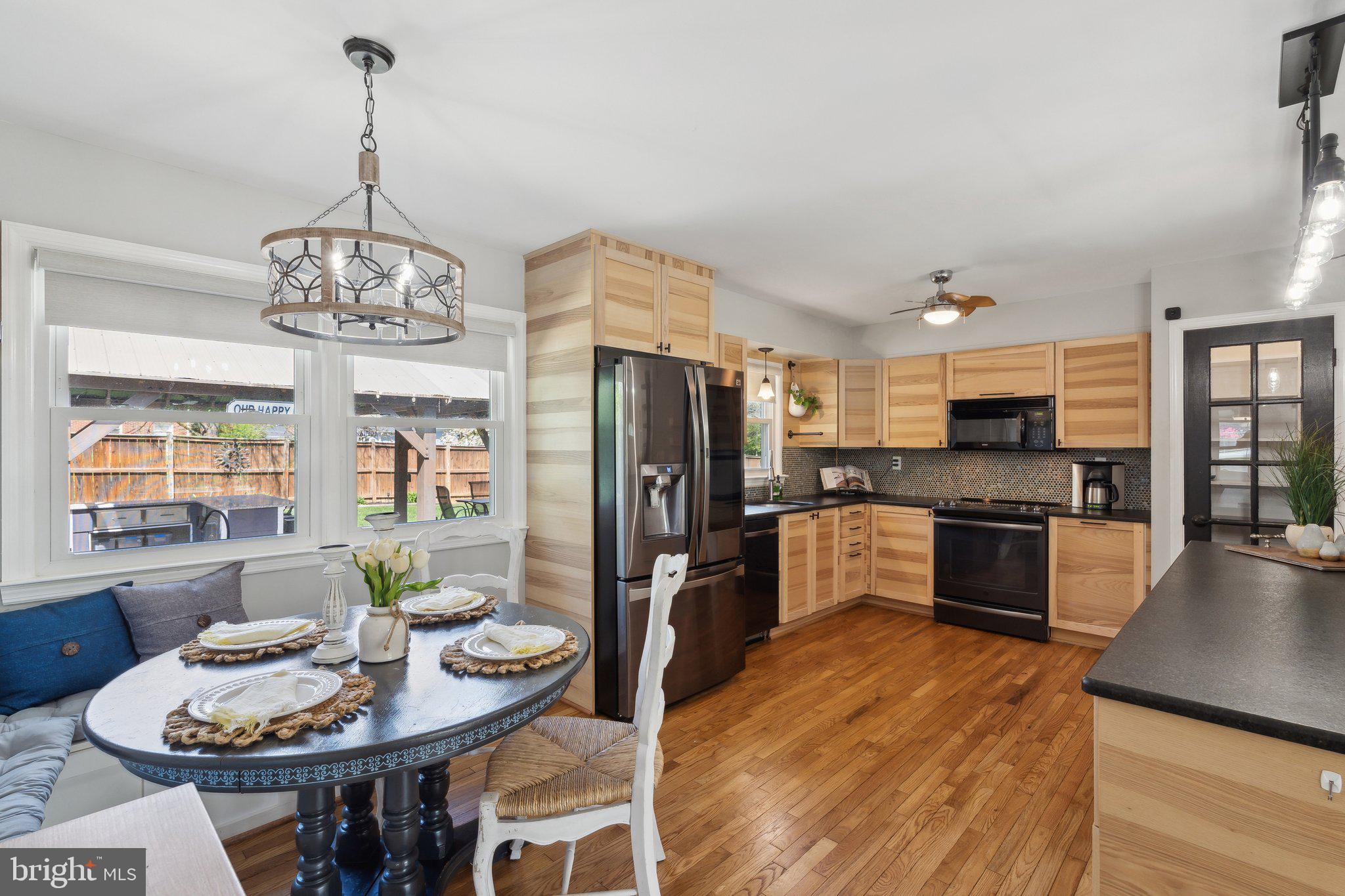 HILLWOOD ESTATES - Residential