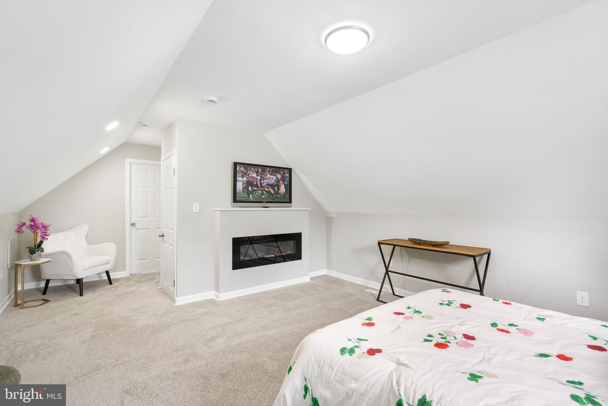 REISTERSTOWN STATION - Residential