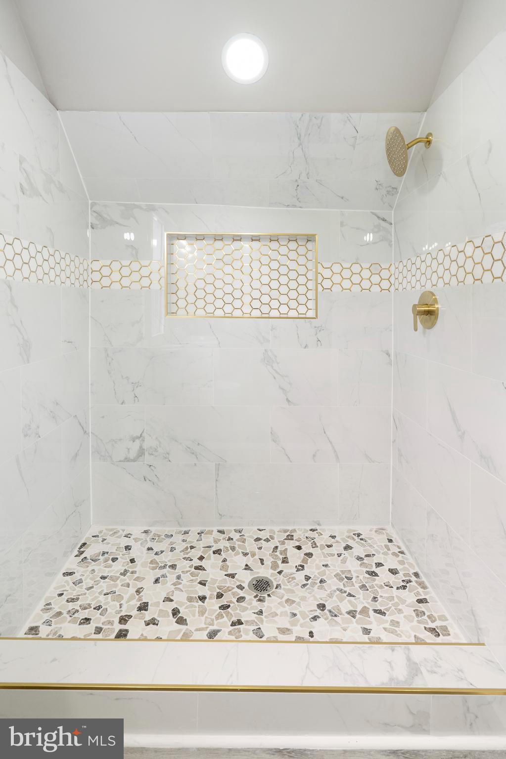 REISTERSTOWN STATION - Residential