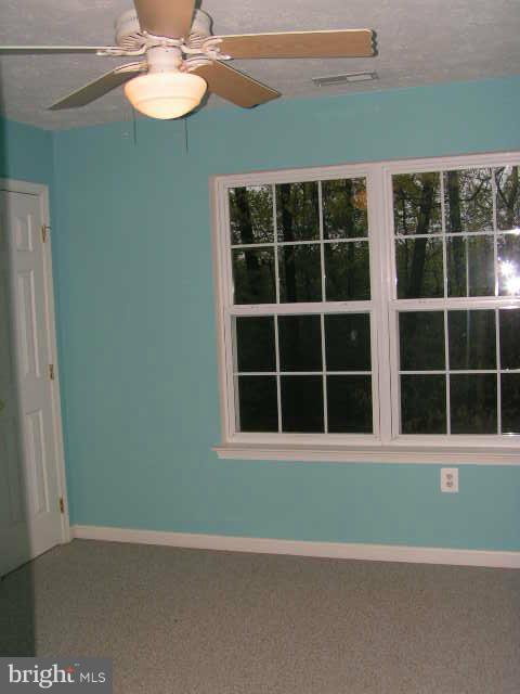 WILLOW WOODS - Residential Lease