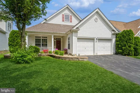 8 Mistflower Lane, Princeton Junction, NJ 08550 - MLS#: NJME2058068