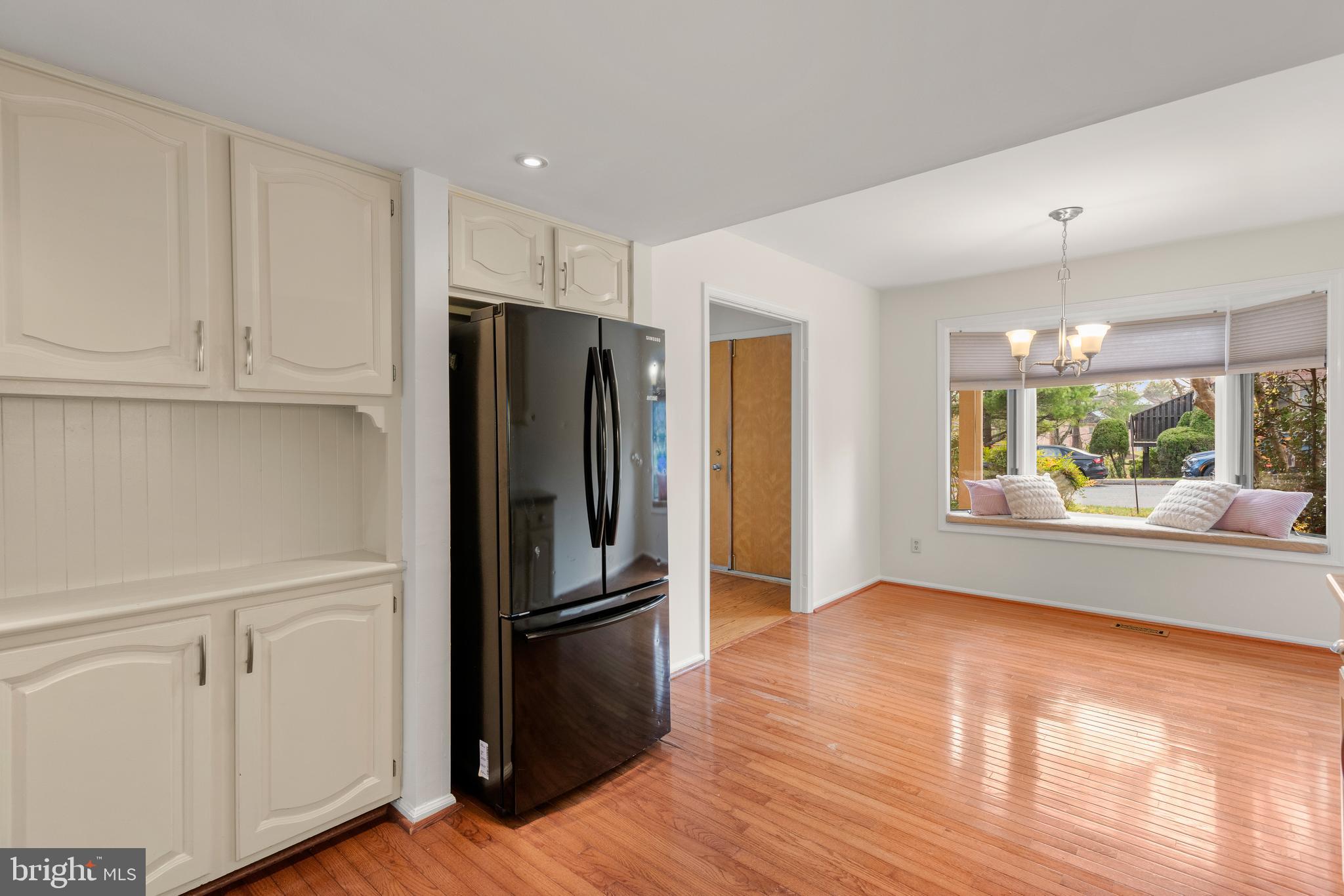 QUARTERS - Residential Lease