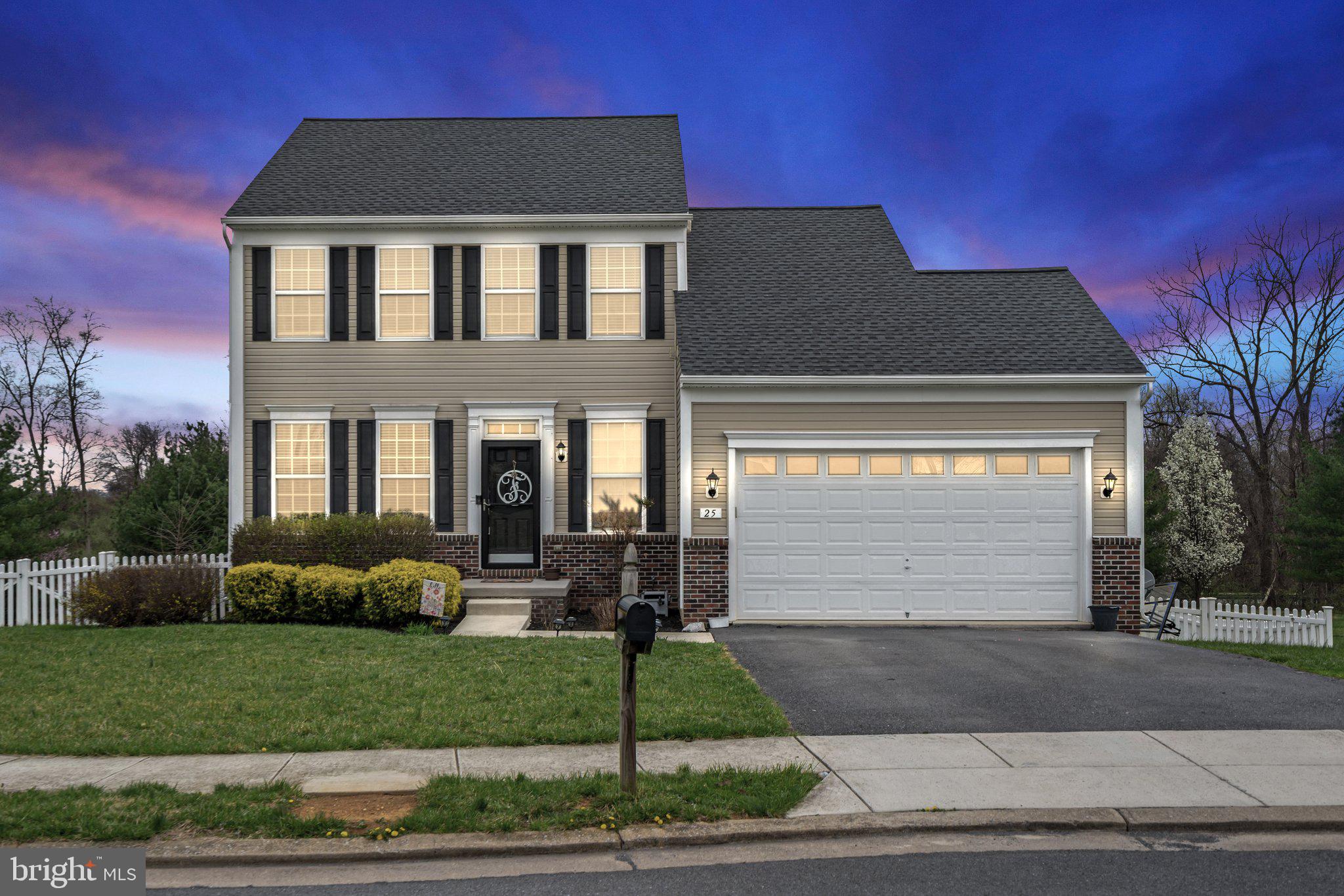 COLONIAL HILLS - Residential