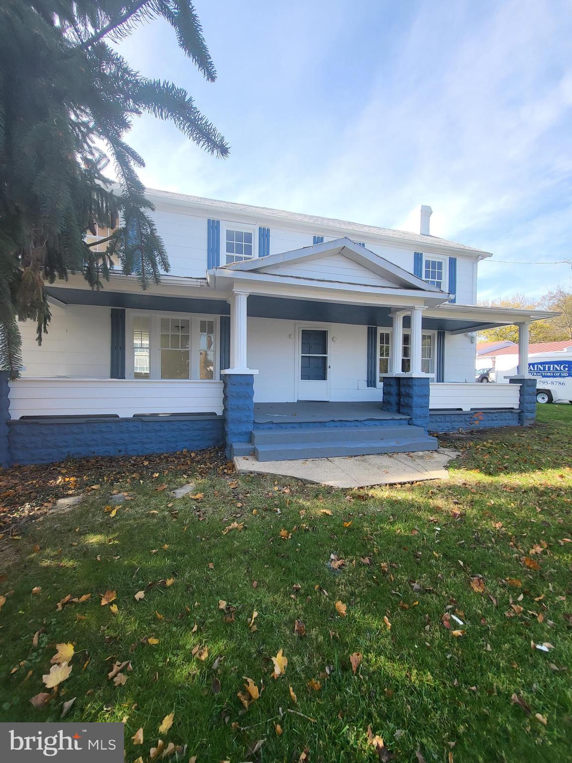 This charming Old Farm House style rental offers 3 bedrooms, 2 baths, and a spacious layout perfect for comfortable living. Enjoy a large living room conveniently located off the kitchen, a dedicated dining area, and a generously sized kitchen ideal for preparing meals. For added convenience, a washer and dryer are included on the main level.
The home features a mix of carpet, wood, and tile flooring, adding to its character. Please note that the wood stove is not for tenant use, and the single-pane windows contribute to the home's historic charm. Tenants will need to budget for oil heat.
Located at the convenient intersection of Route 91 and Route 32, this property boasts a fantastic location. It's also situated within the highly-regarded school district of Mechanicsville ES, West MS, and Westminster HS.
Must Use Rentspree application
