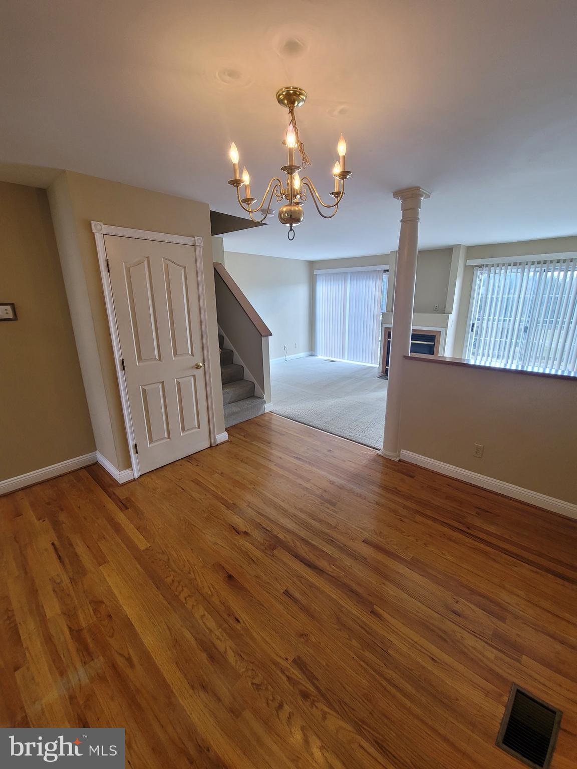 LAKEWOOD ESTATES - Residential Lease