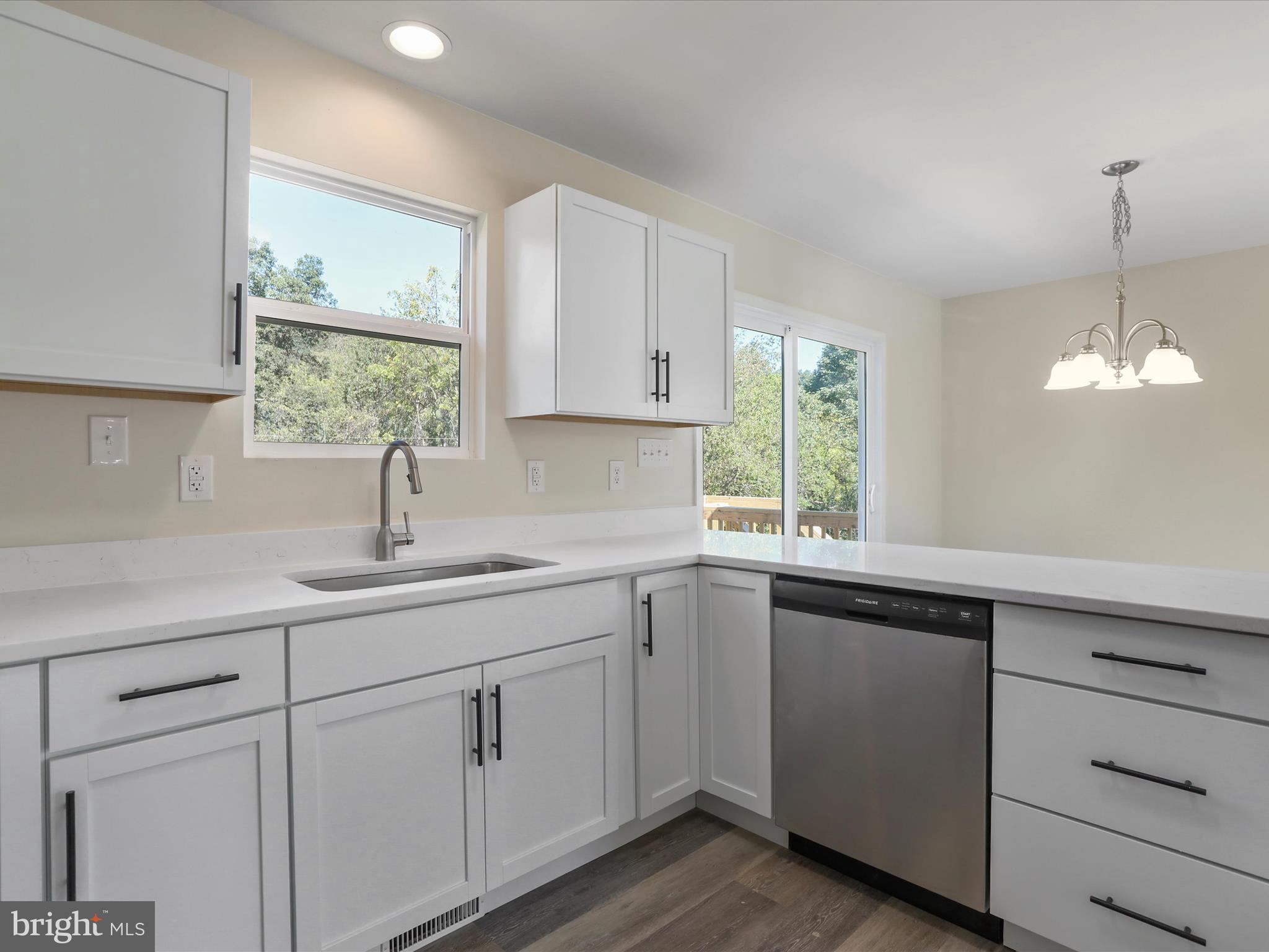 HICKORY RUN - Residential