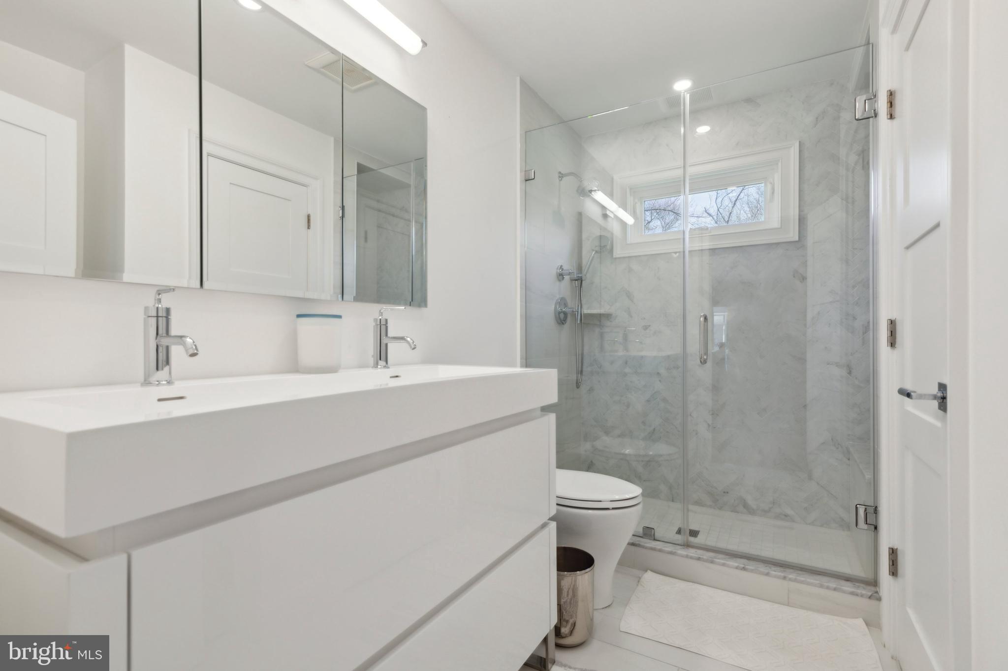 LAFAYETTE HILL - Residential