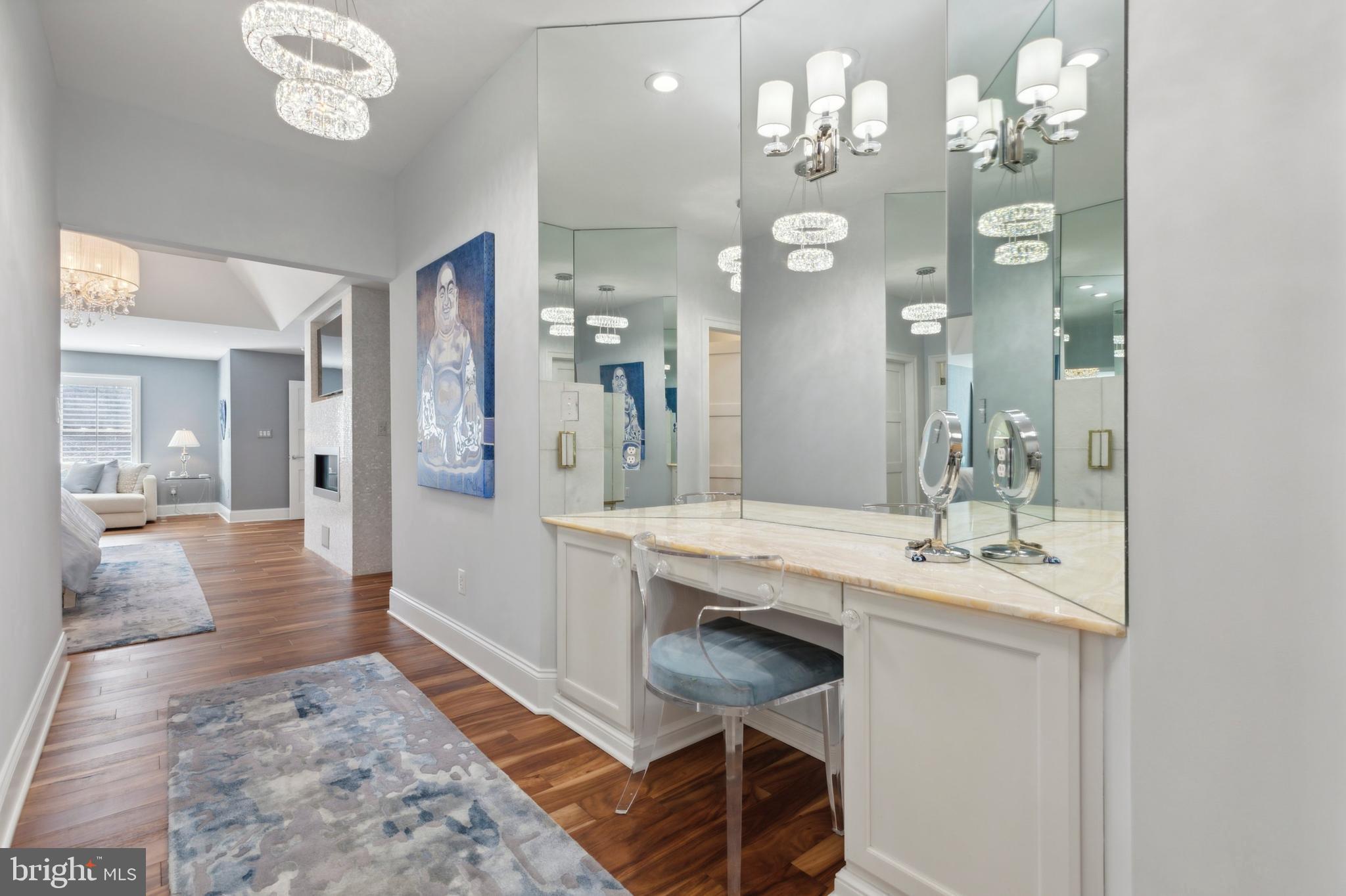 LAFAYETTE HILL - Residential