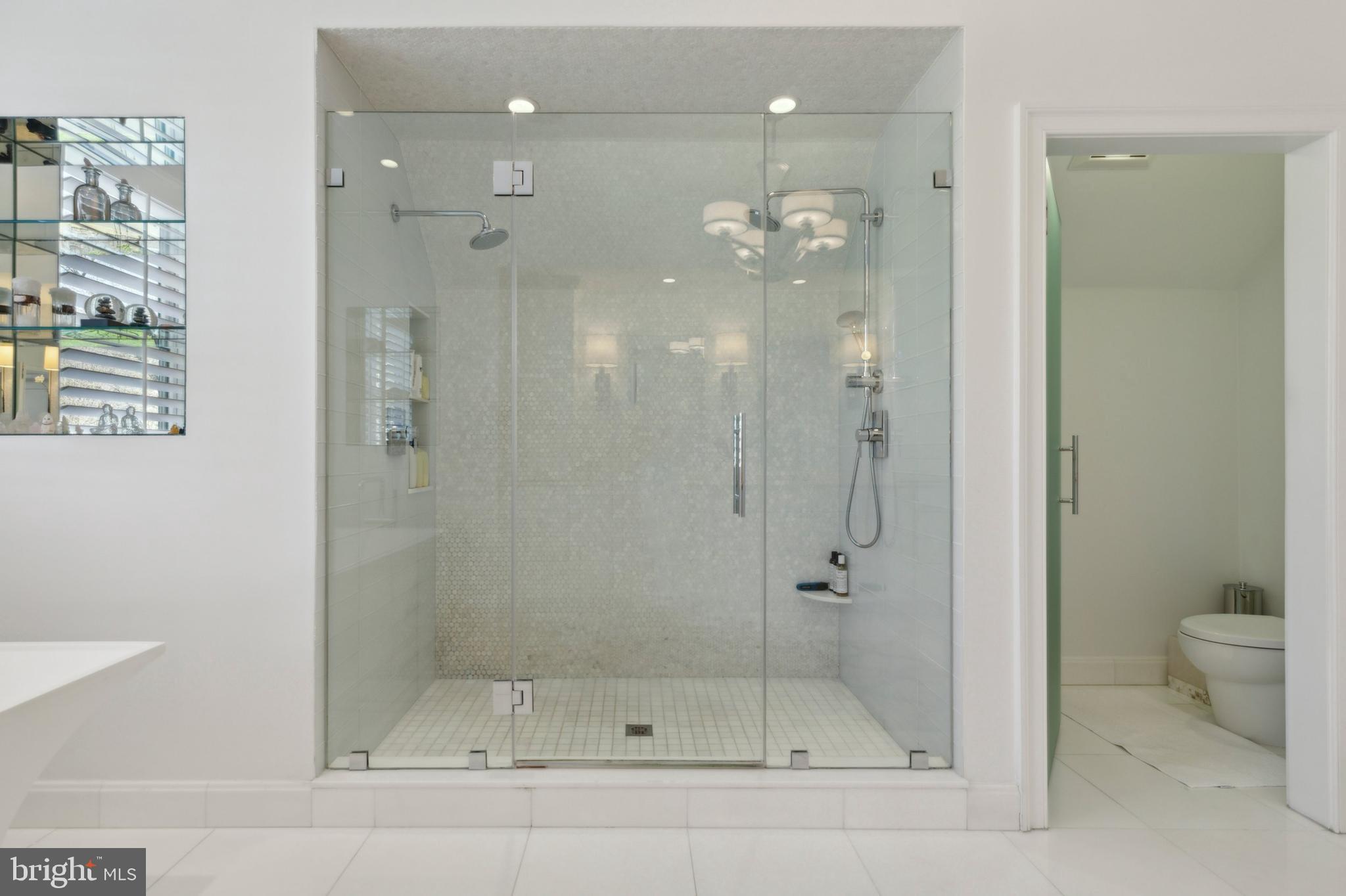 LAFAYETTE HILL - Residential