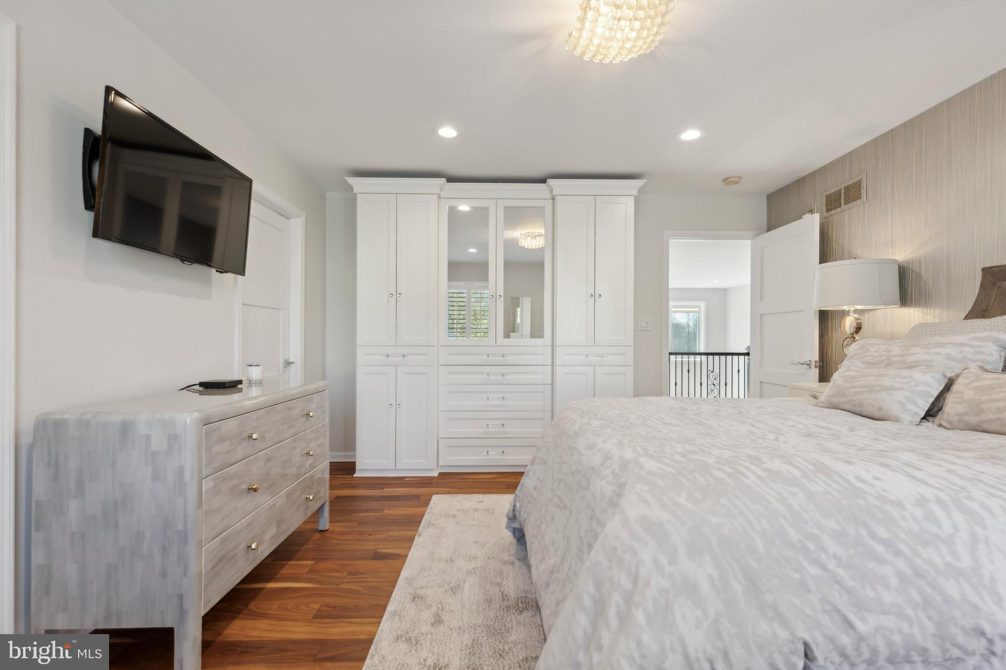 LAFAYETTE HILL - Residential