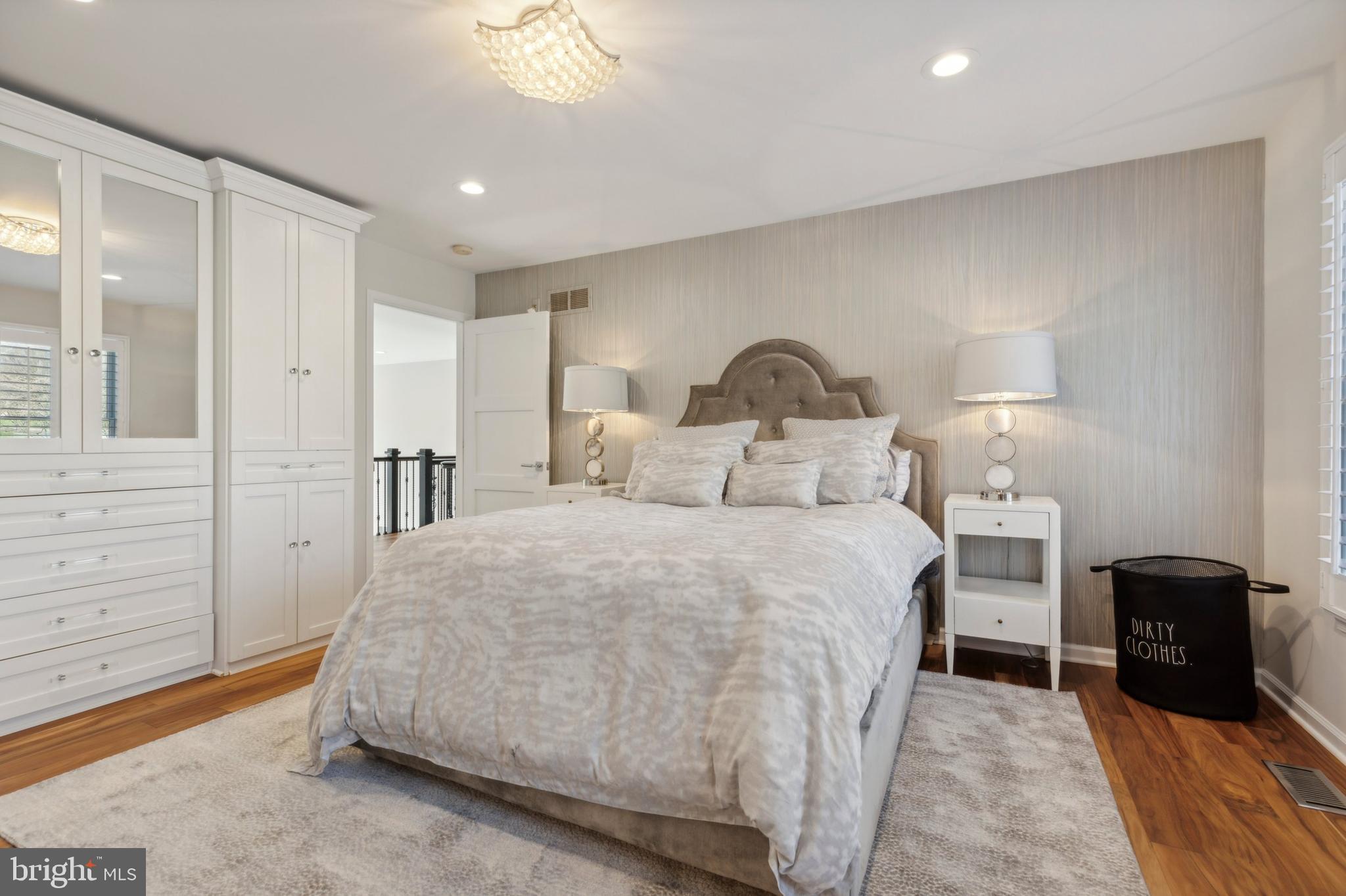 LAFAYETTE HILL - Residential