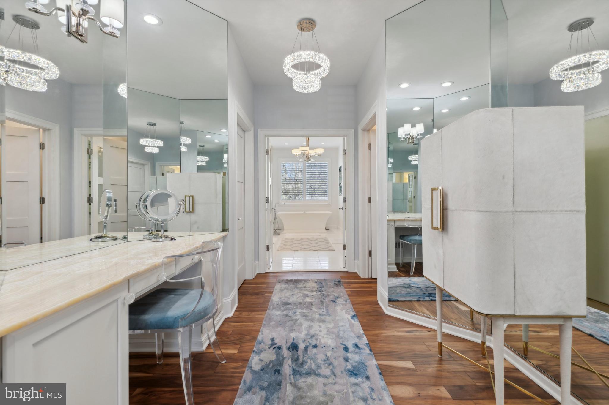 LAFAYETTE HILL - Residential