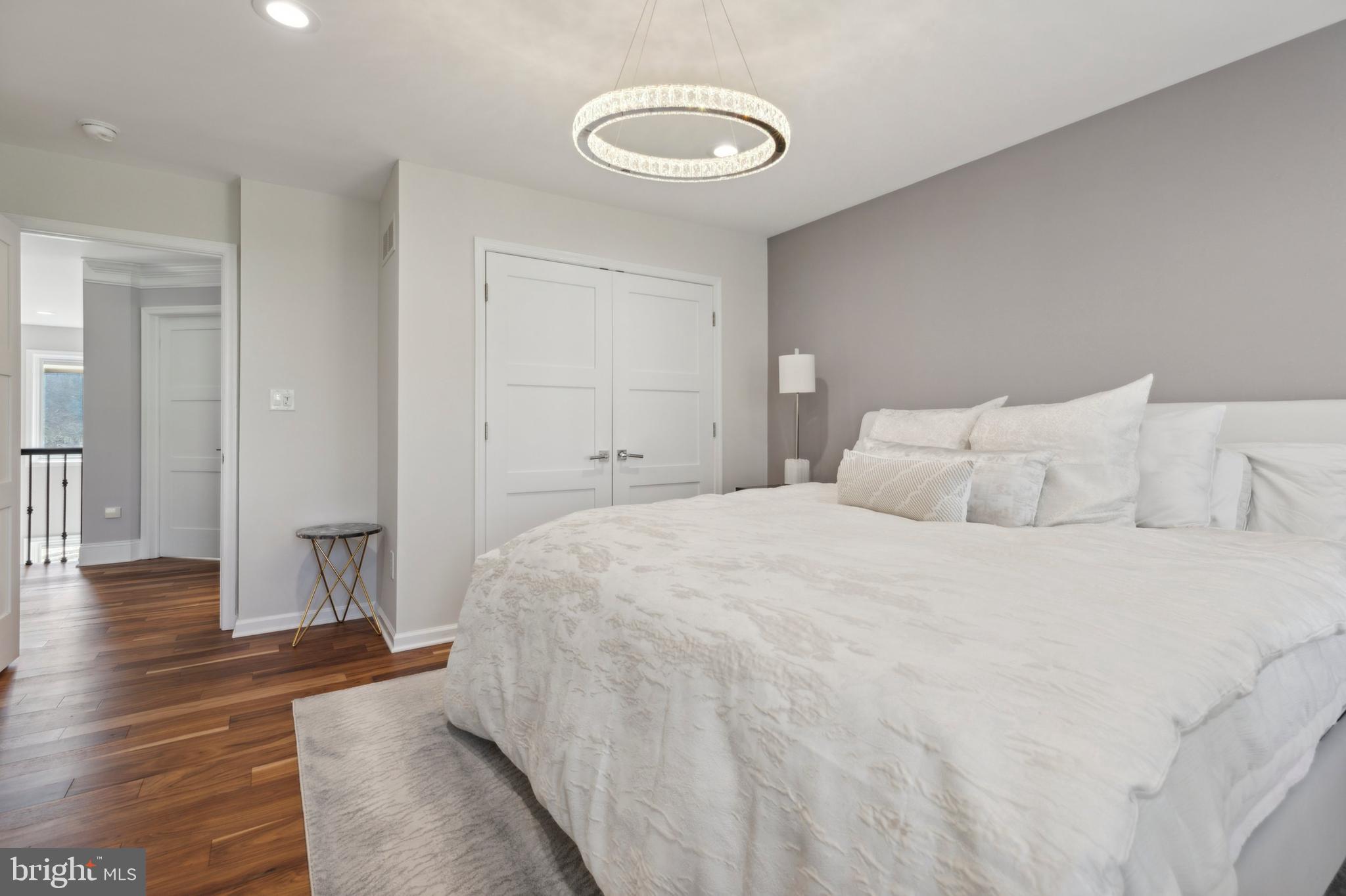 LAFAYETTE HILL - Residential