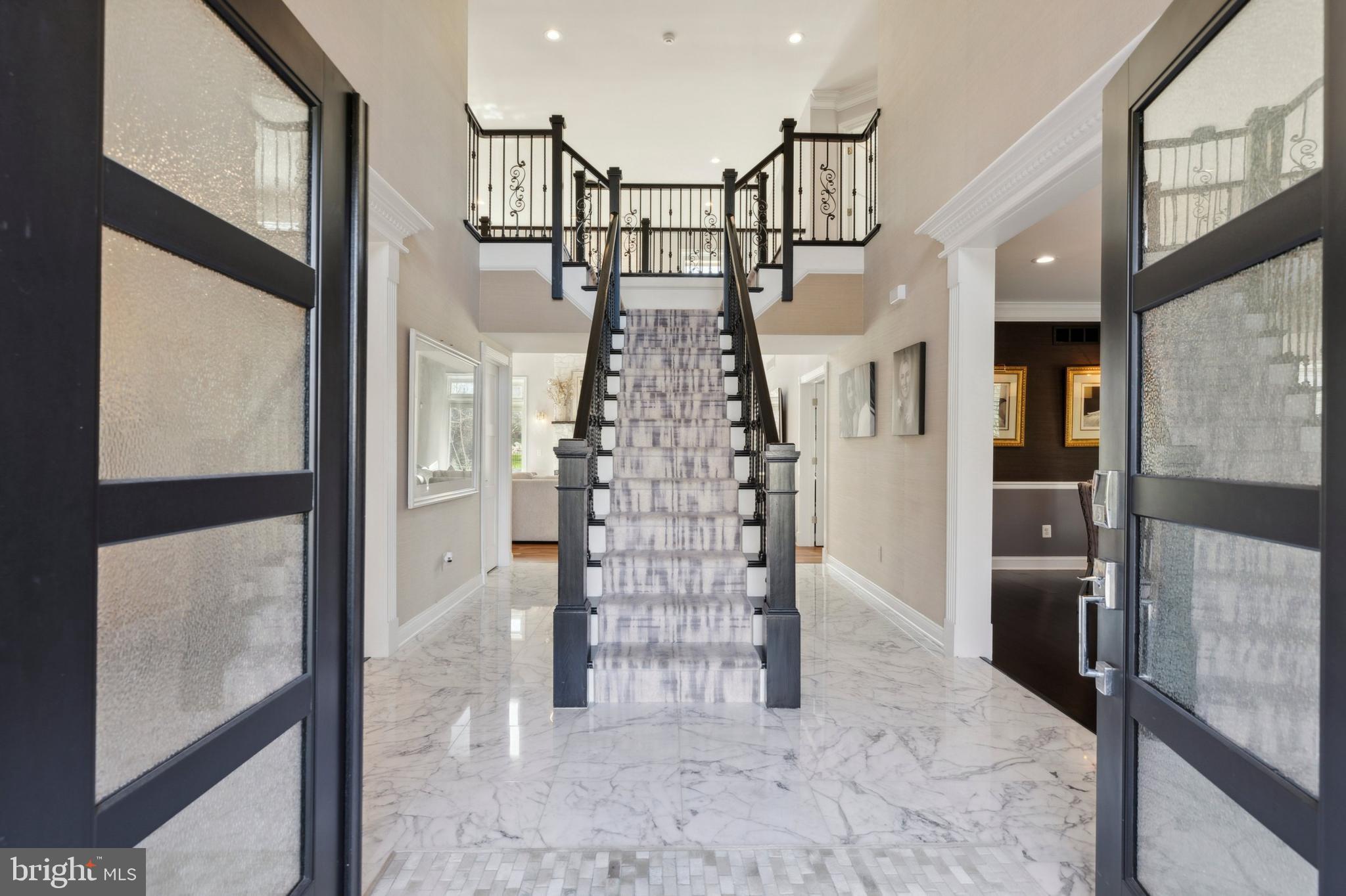 LAFAYETTE HILL - Residential