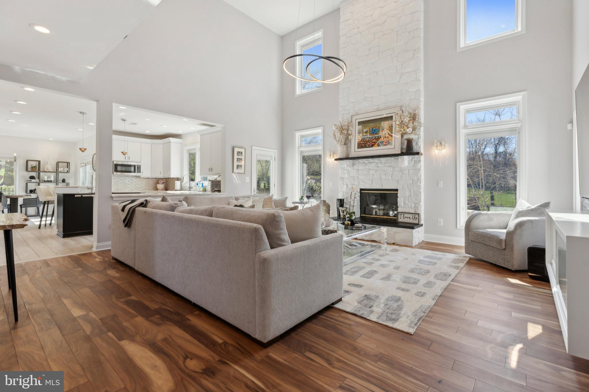 LAFAYETTE HILL - Residential